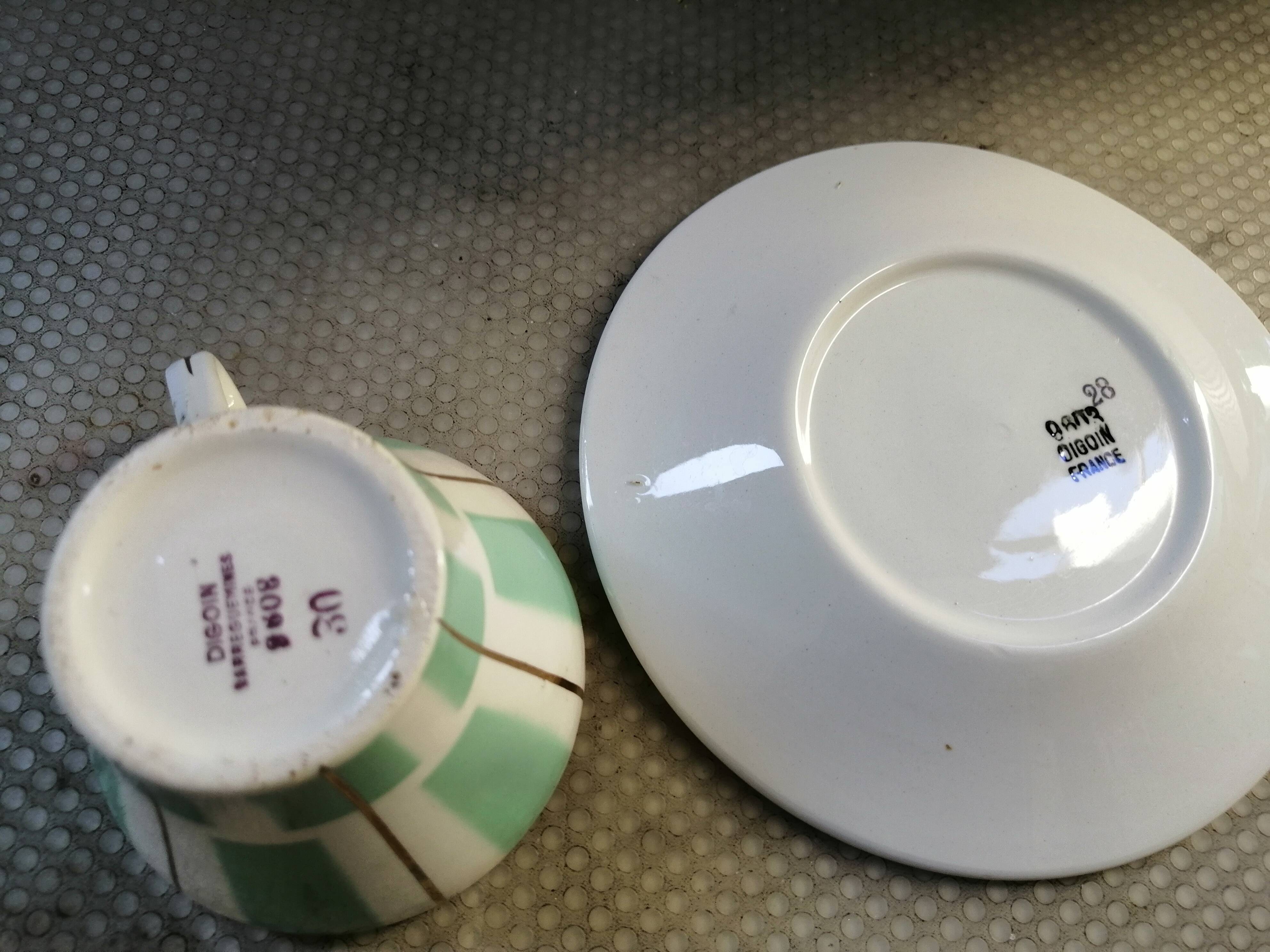 Digoin cup and saucer in green-striped Sarguemines