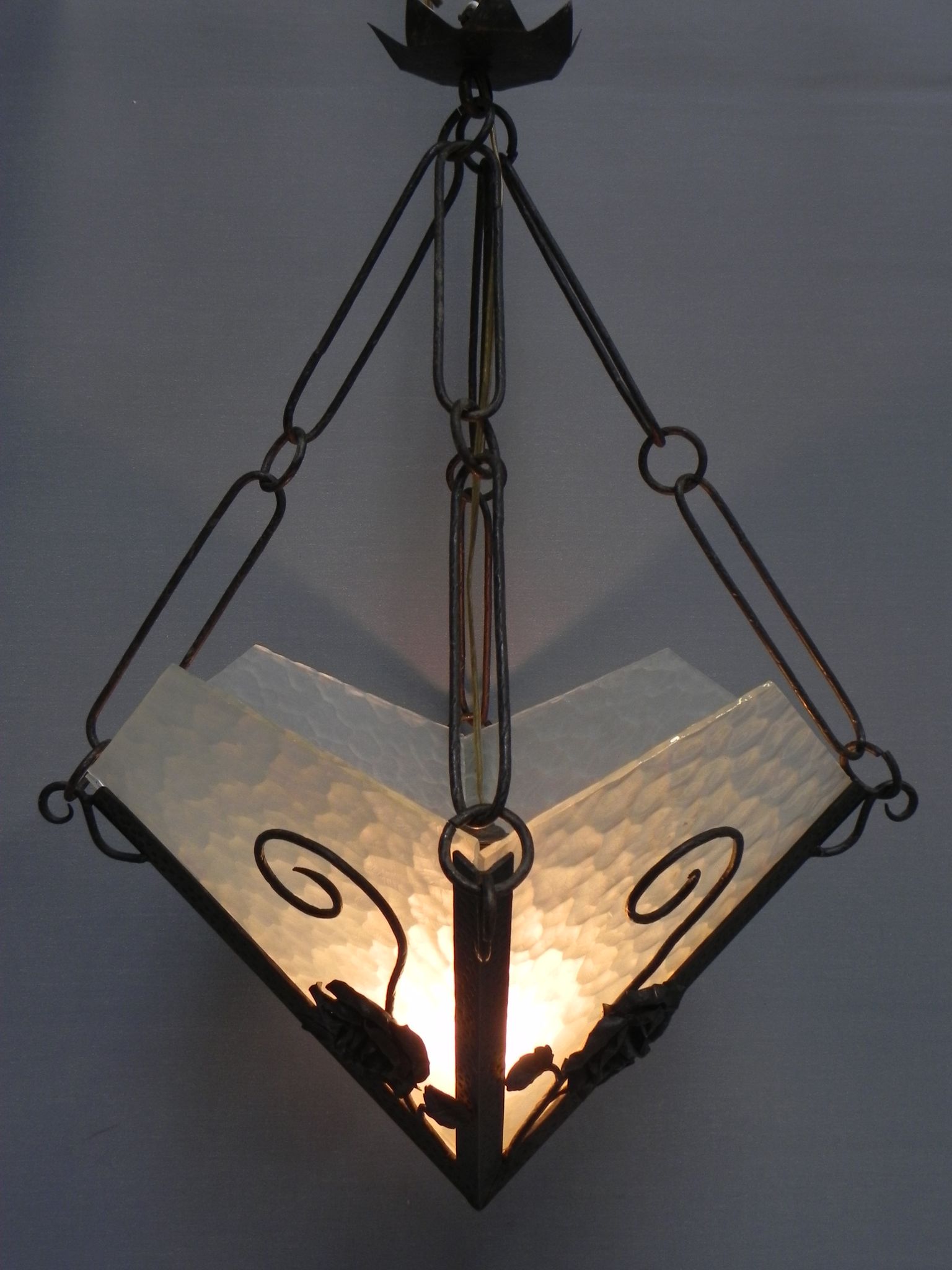 Art deco hanging lamp with 4 cloudy glass plates