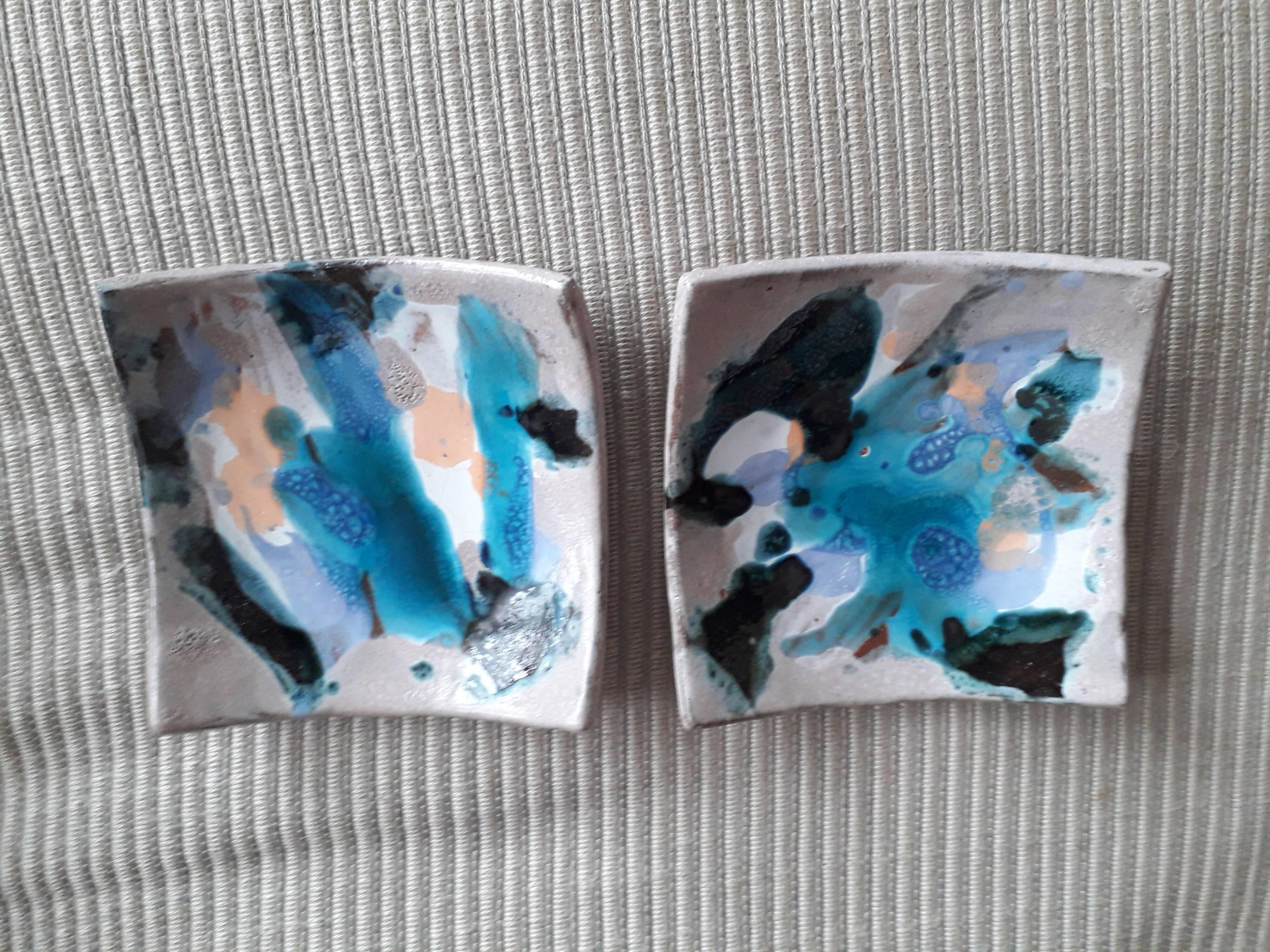 2 Corsican ceramic pouches