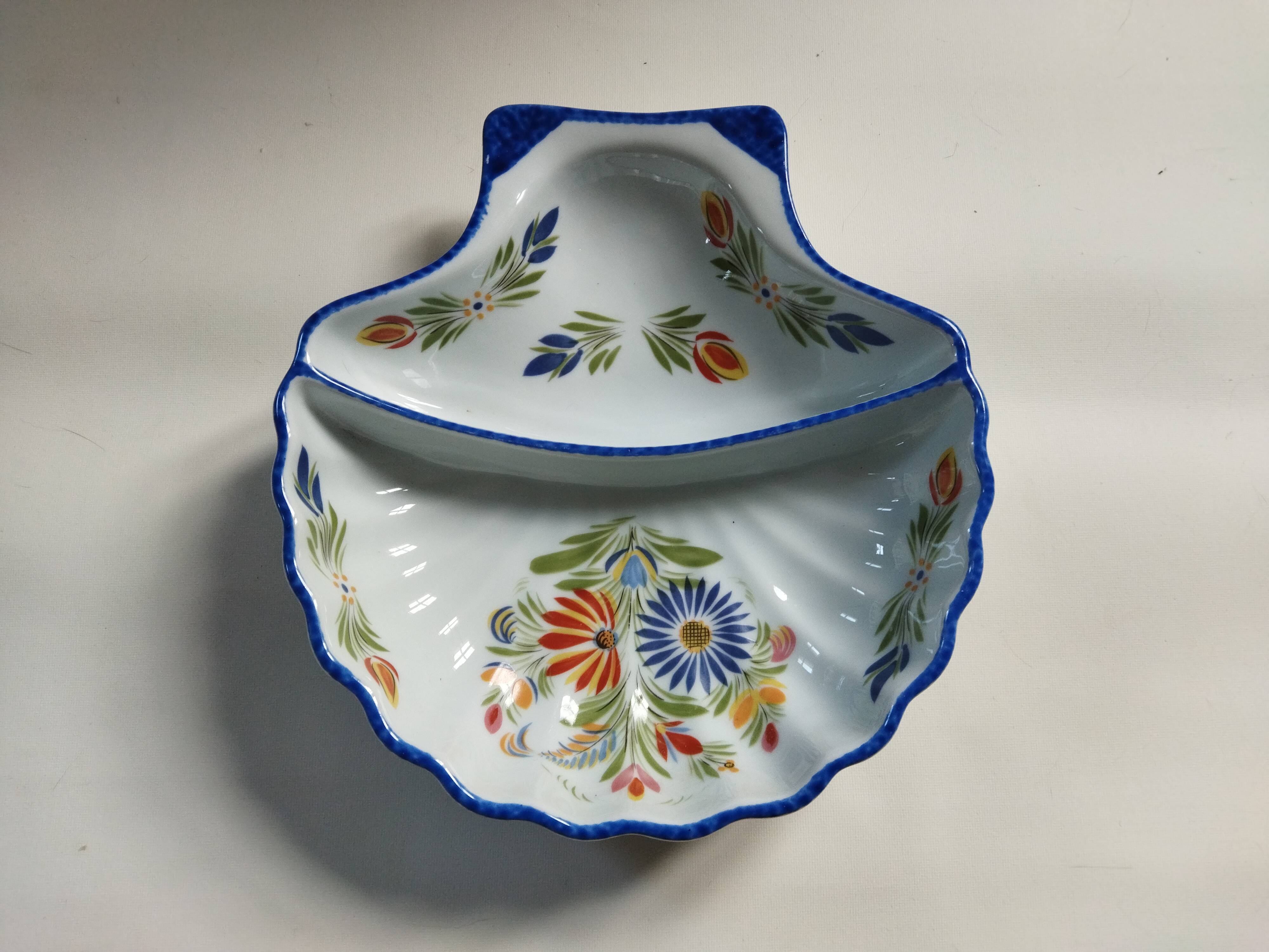 Porcelain molds & fries plate Croquet Quimper