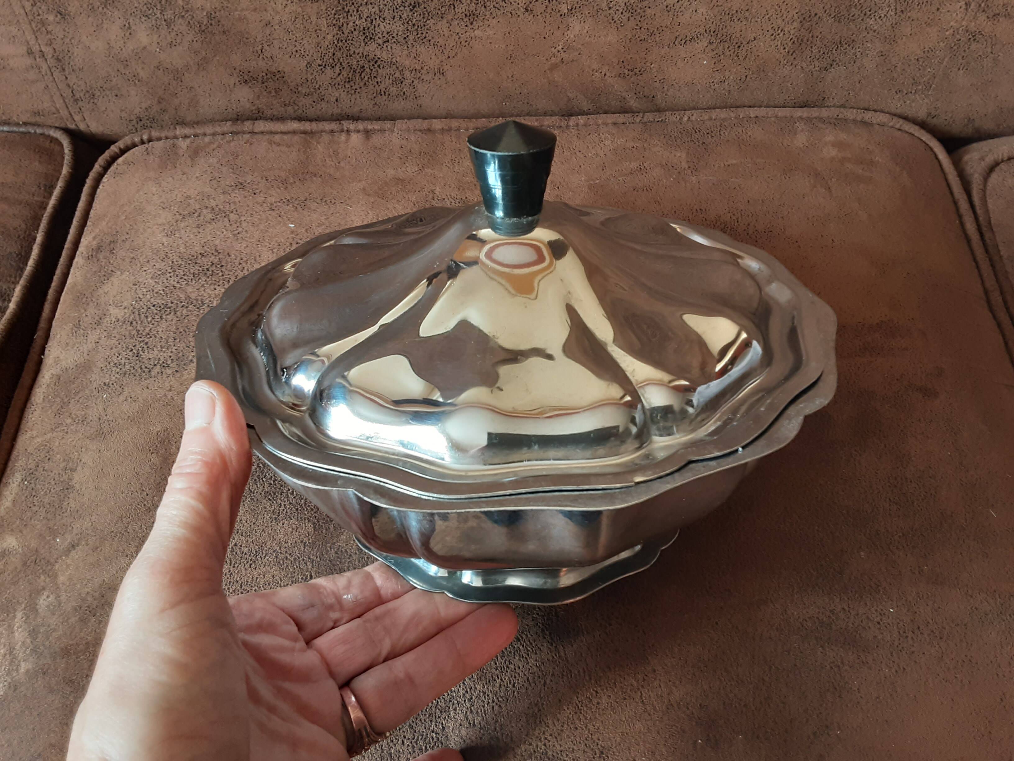Stainless steel soup tureen