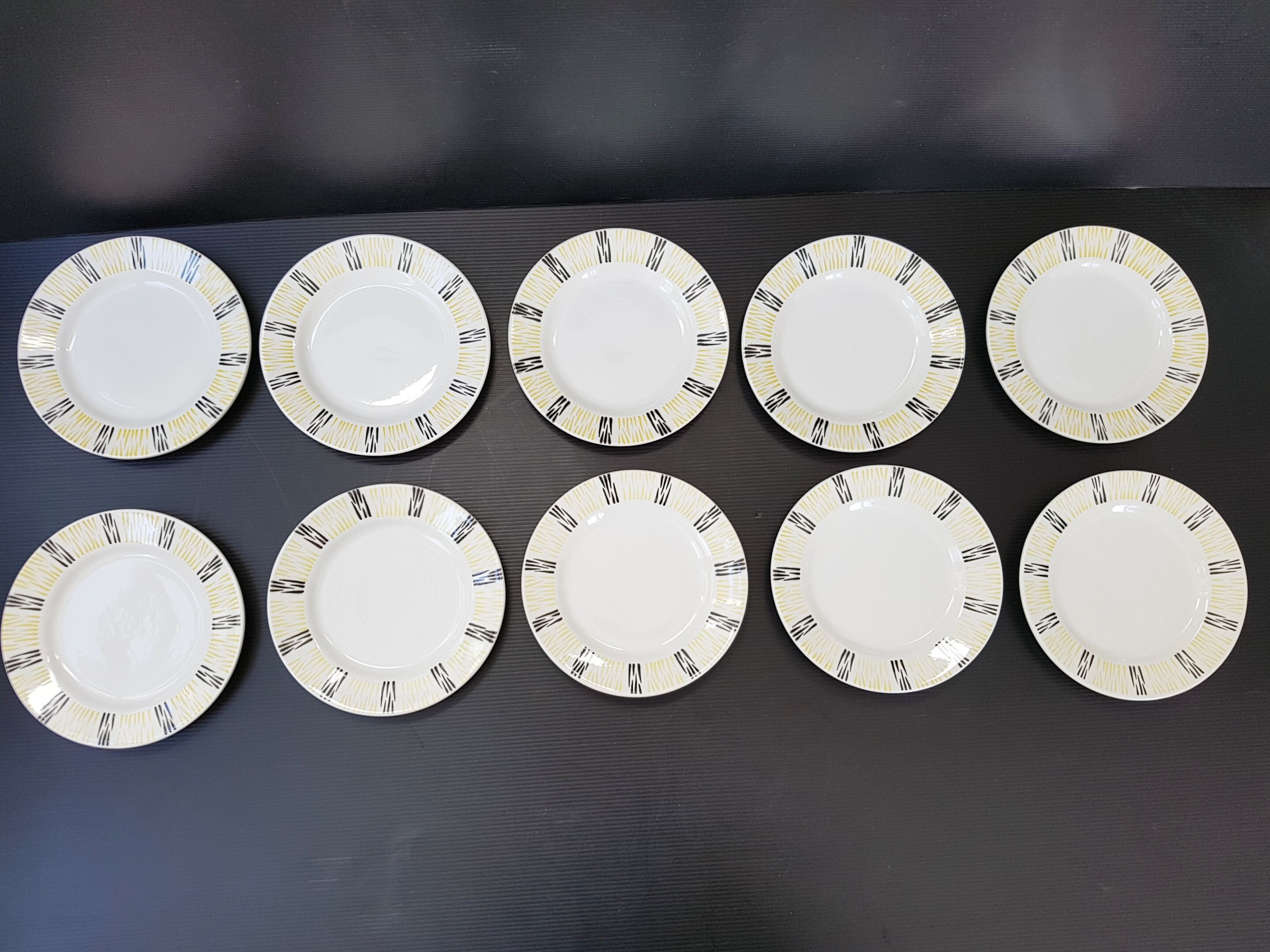 Lot of 10 plates to desserts of the 1950s