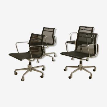 Set of 4 Charles and Ray Eames armchairs by Vitra model EA 117.