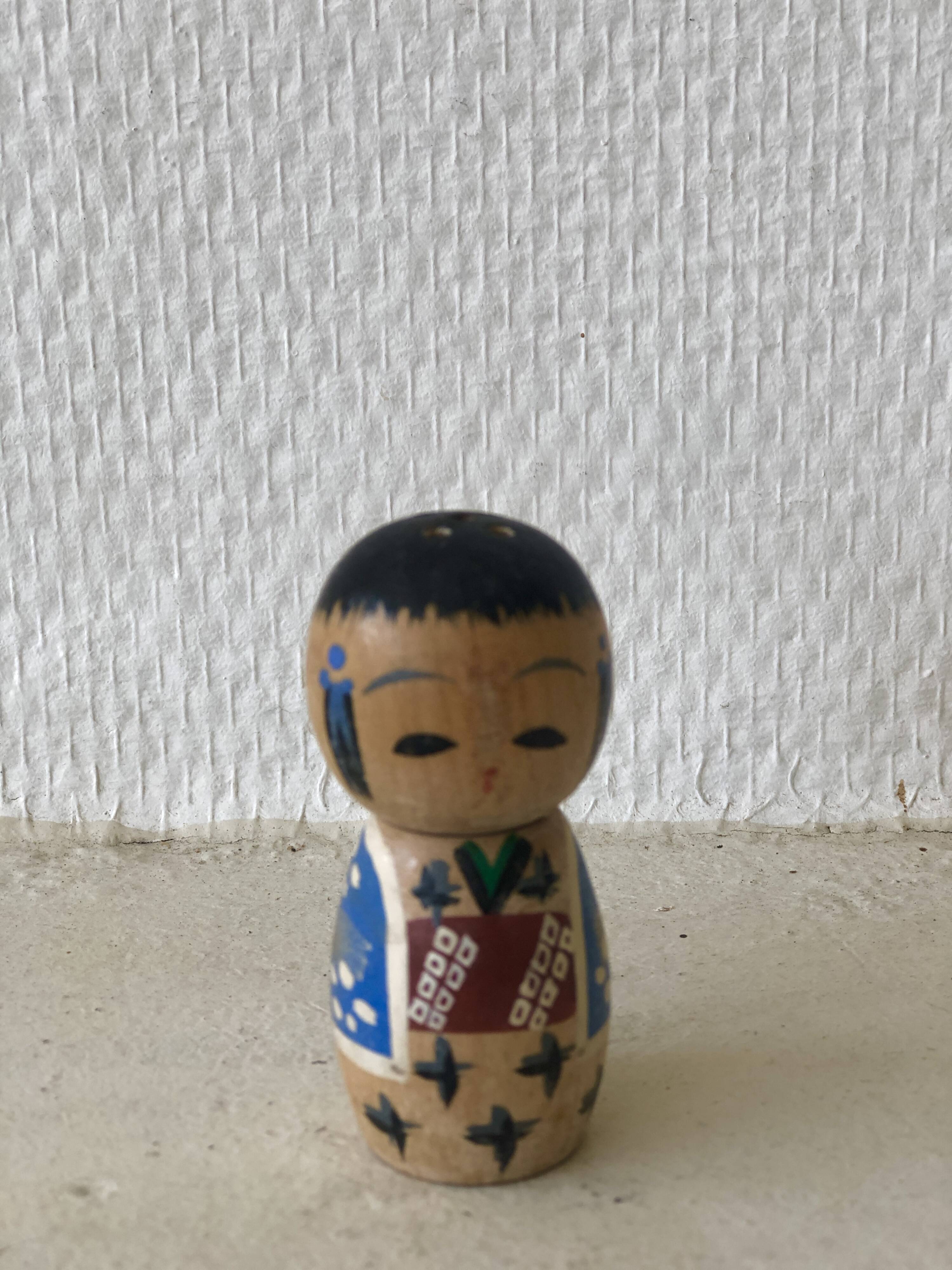 Salt and Pepper Kokeshi Dolls