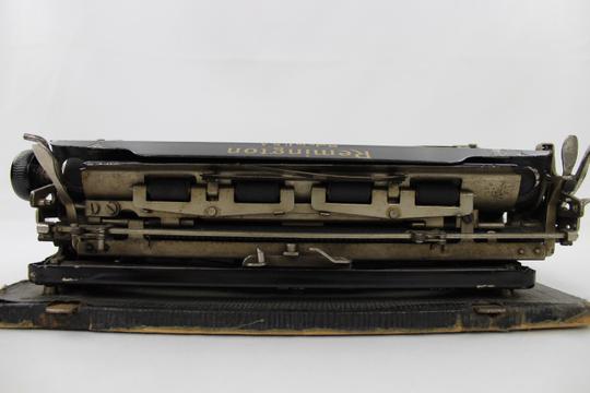 Old-time Remington portable typewriter 1930 made in USA - Ideal deco