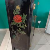 Chinese sideboard lacquered and hand painted