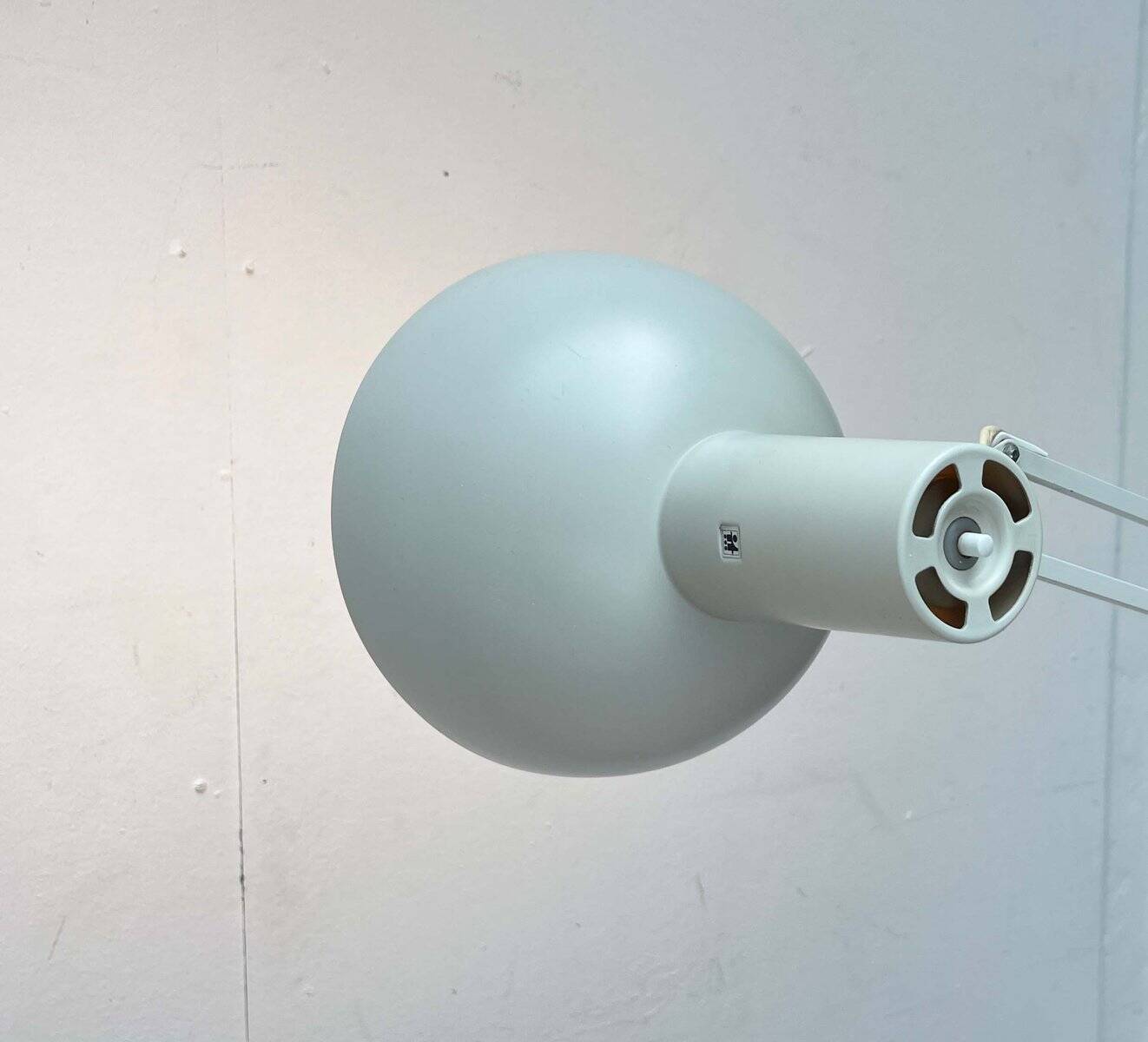 Mid-Century Modern It Task Wall Lamp from Louis Poulsen, 1970s