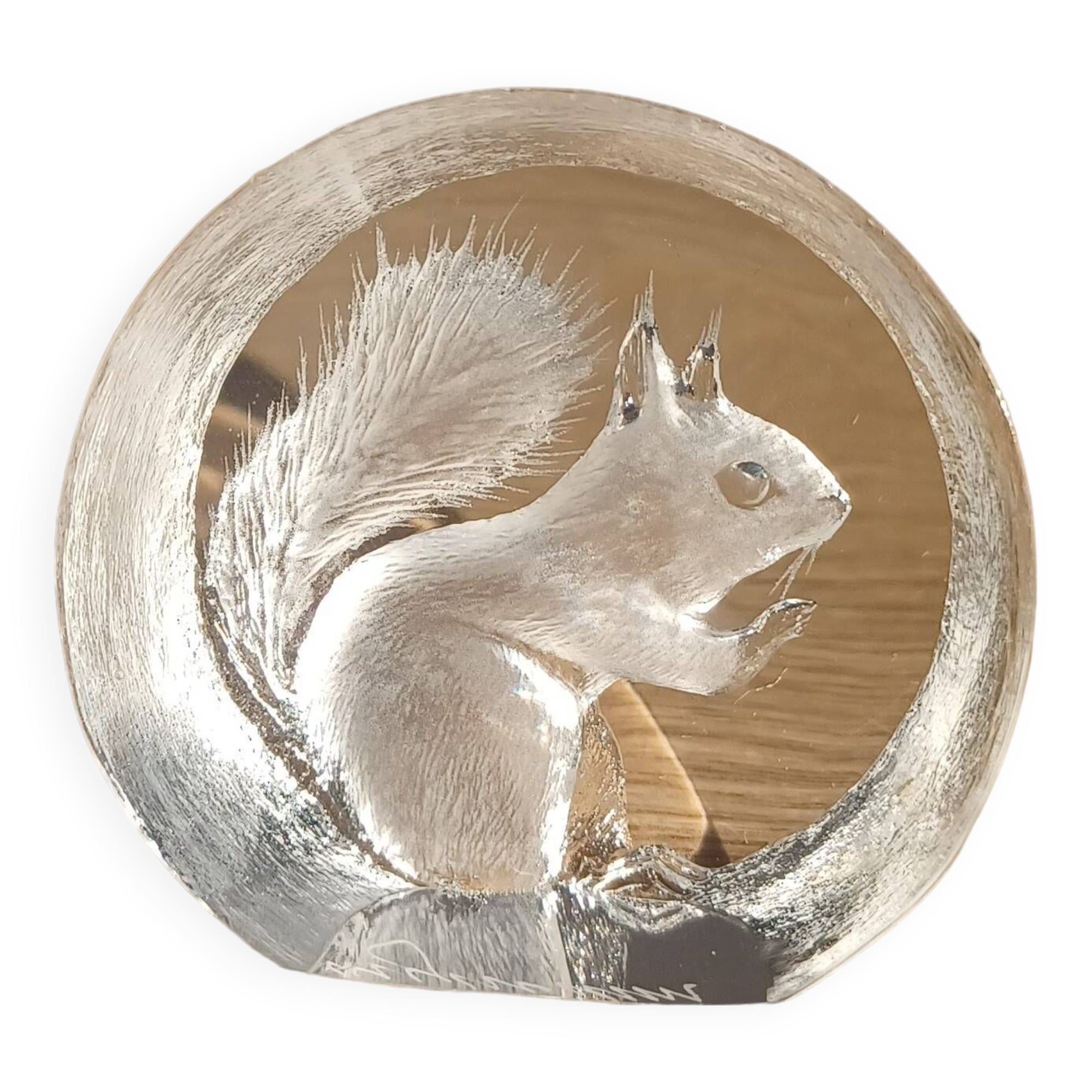 Crystal Squirrel figurine by Mats Jonasson.