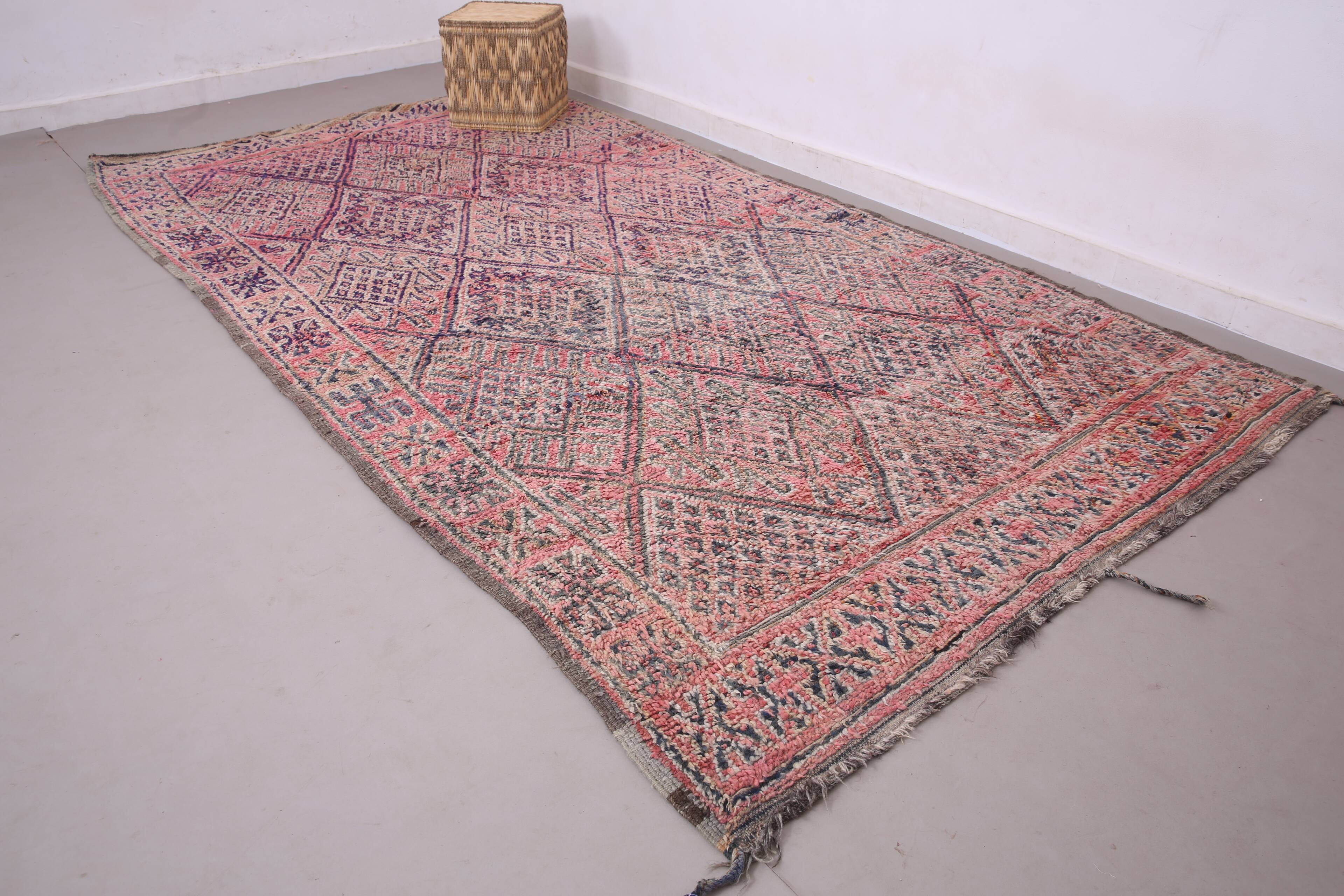 Pink Vintage Beni mguild Rug 185 x 348 cm - Berber Wool Rug - Moroccan Rug