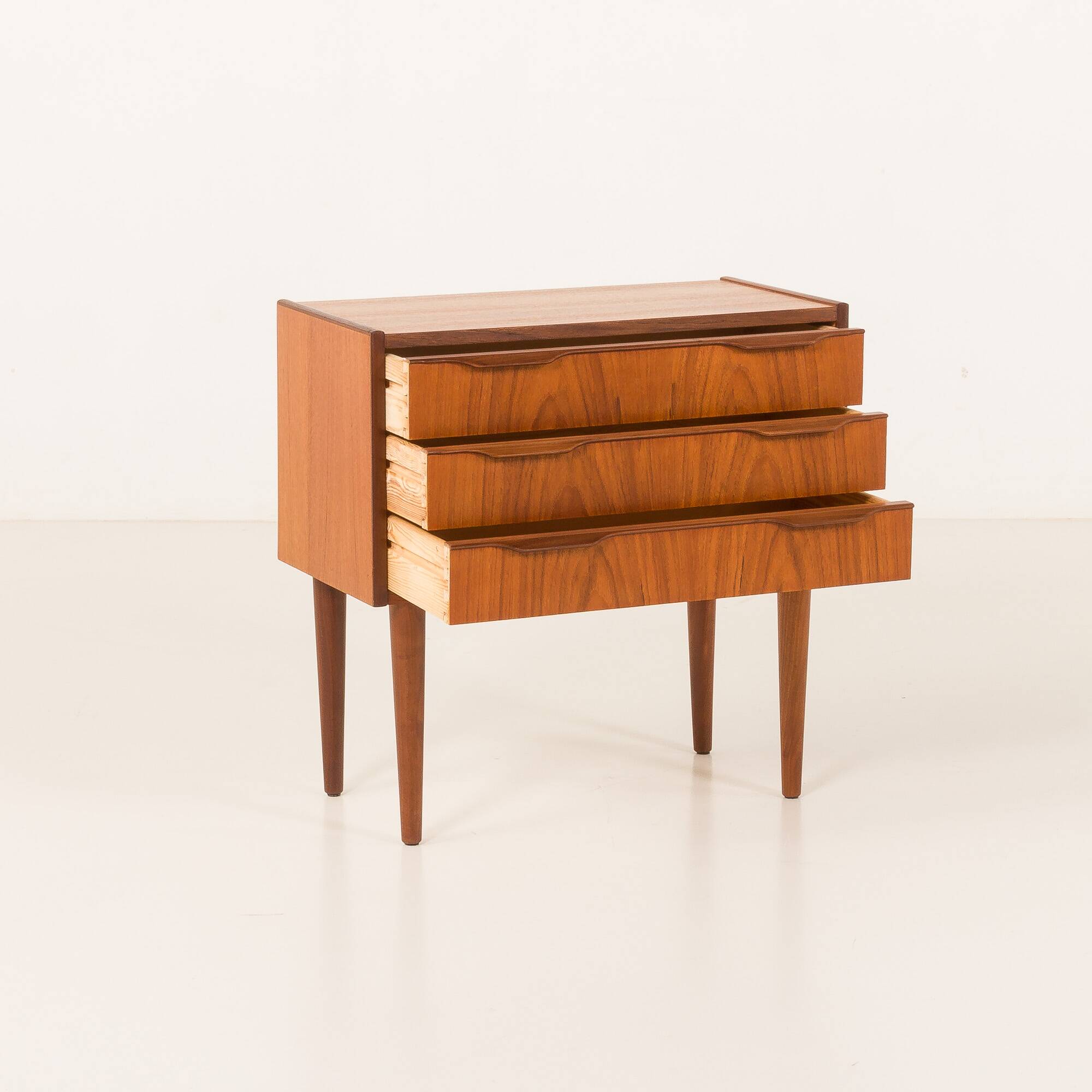 Small Danish teak chest of drawers, 1960s