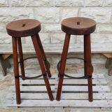 2 tabourets de bar en bois massif