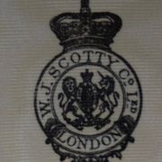 Old antique London Scotty nozzle hat with box Brussels