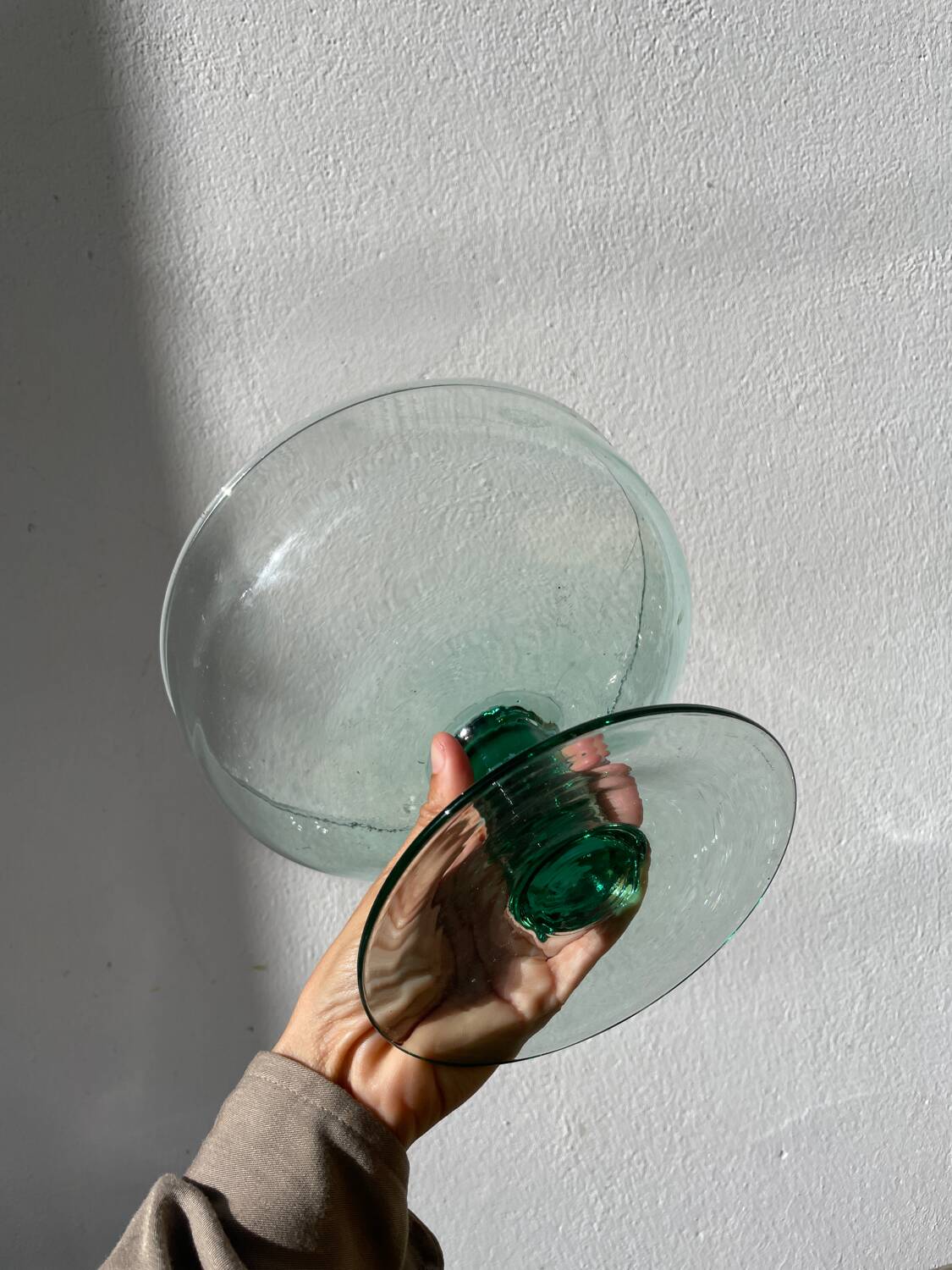 Coupe sur pied en verre soufflé