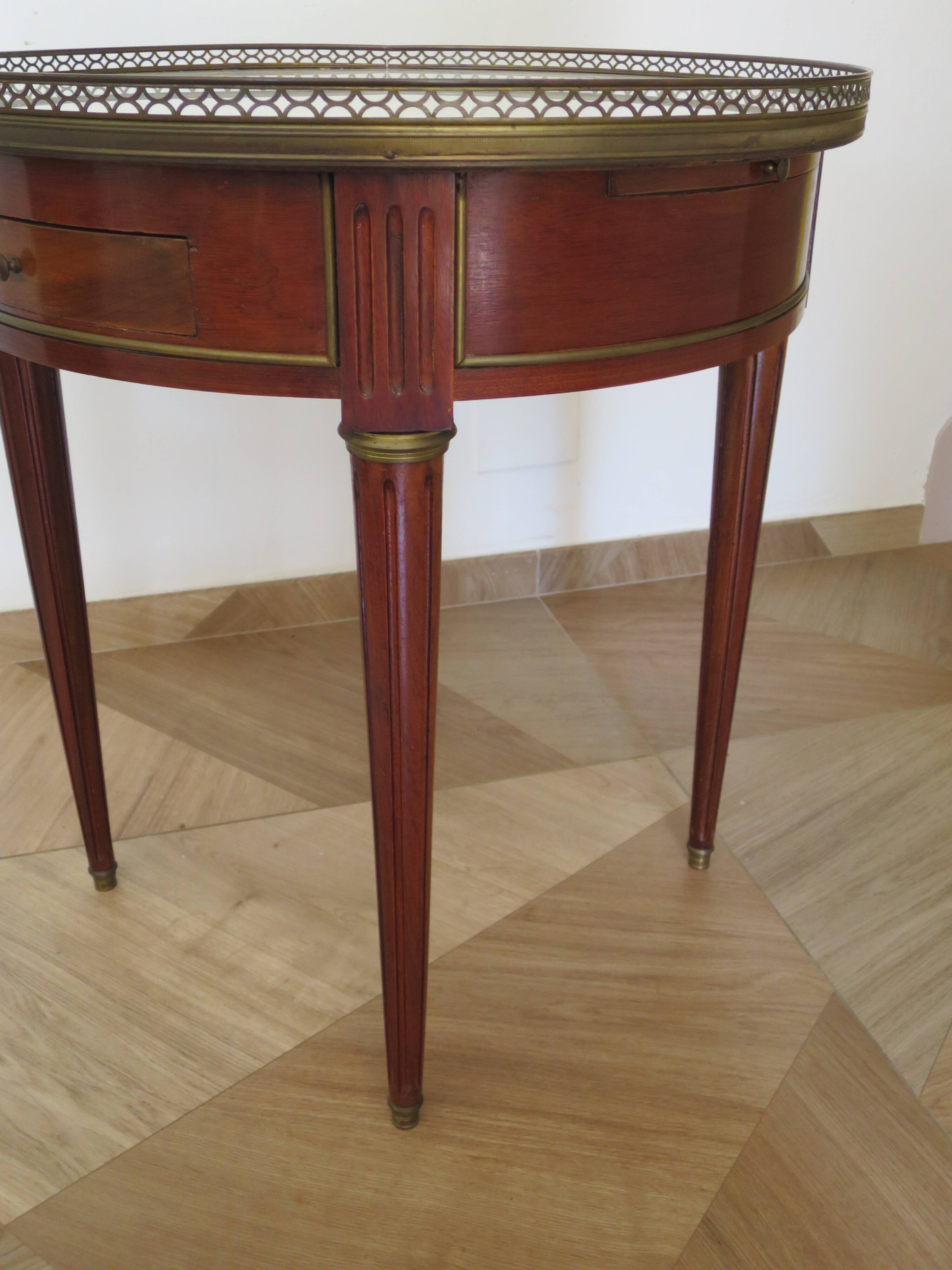 Bouillotte side table - mahogany veneer - white marble - Louis XVI - 1950