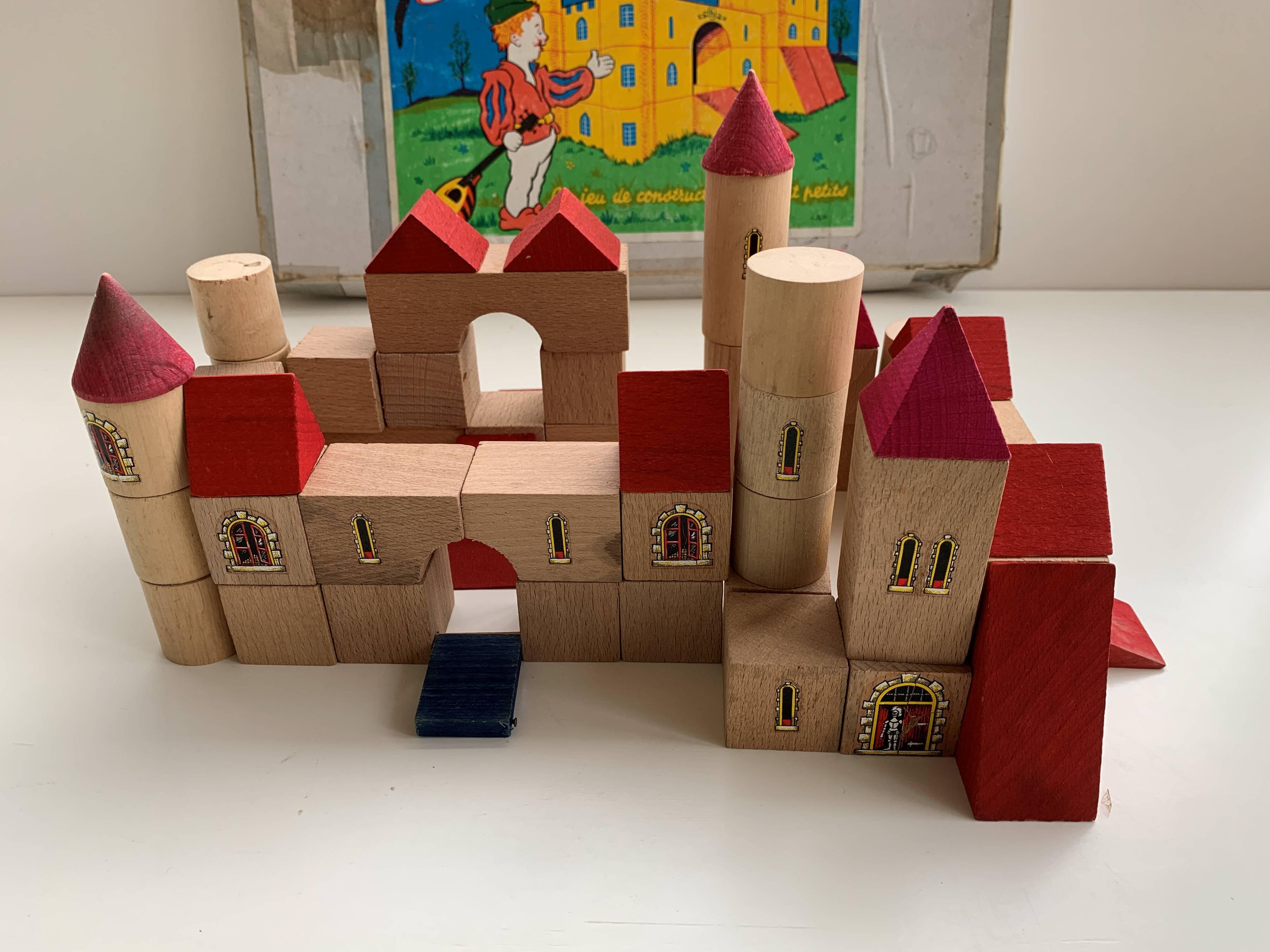 Fortified castle made of wooden cubes