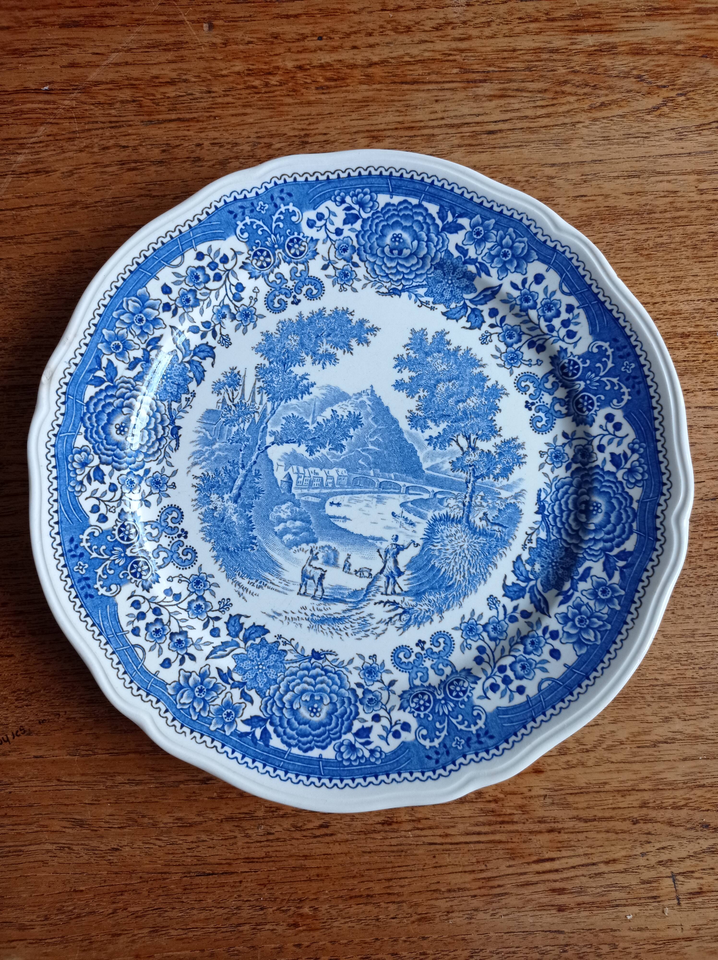 4 vintage plates Villeroy and boch Burgenland