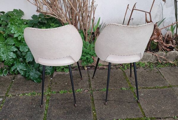 Paire de chaises tonneau 1950