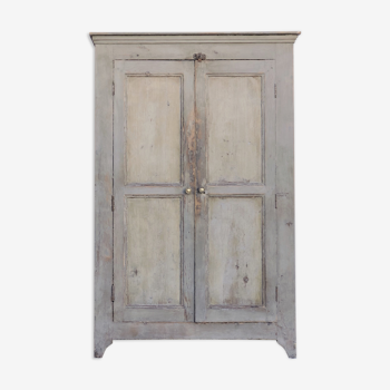 Armoire parisienne patinée