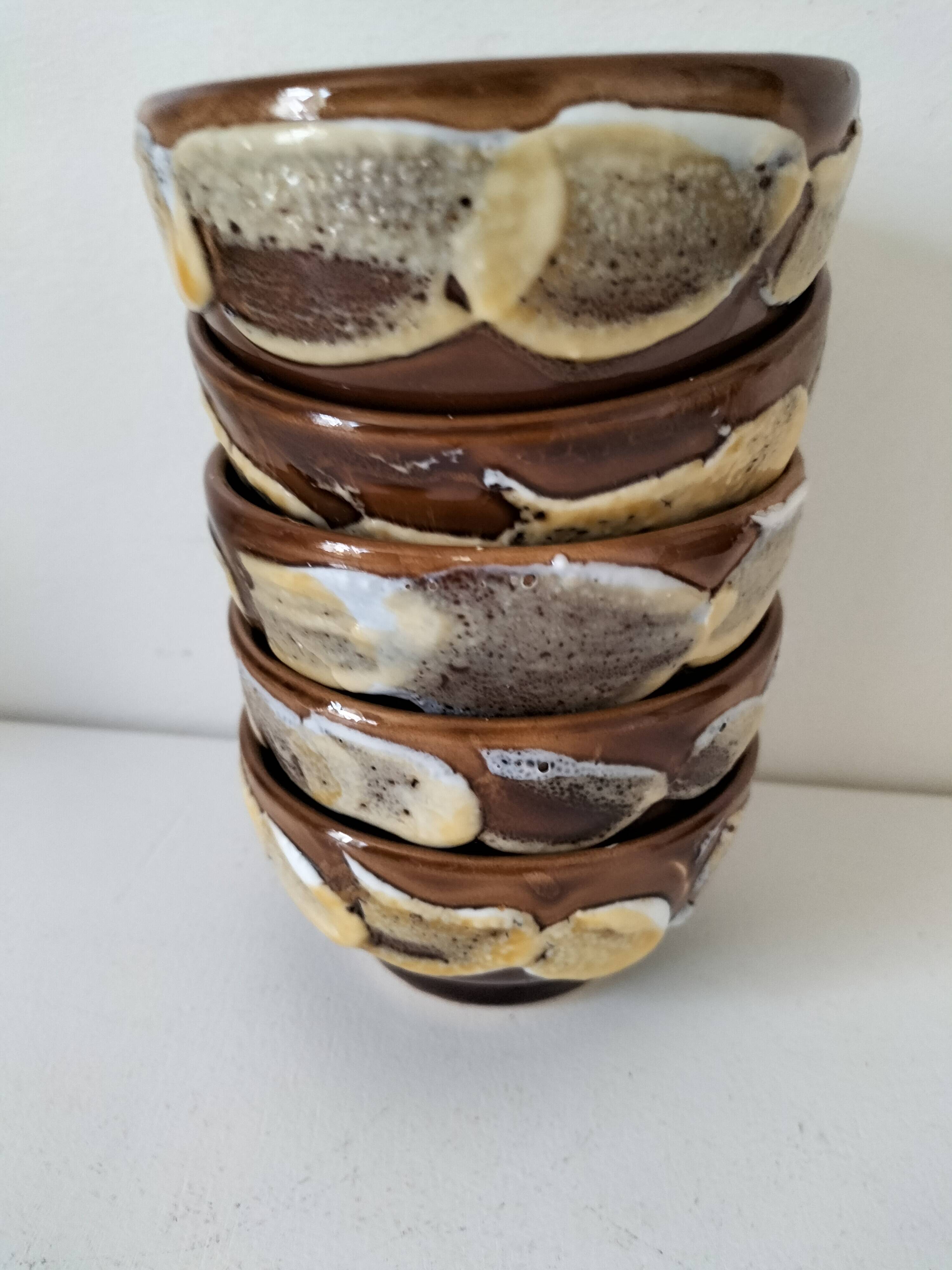 Set of 5 vintage enameled bowls – Chic terracotta ambiance