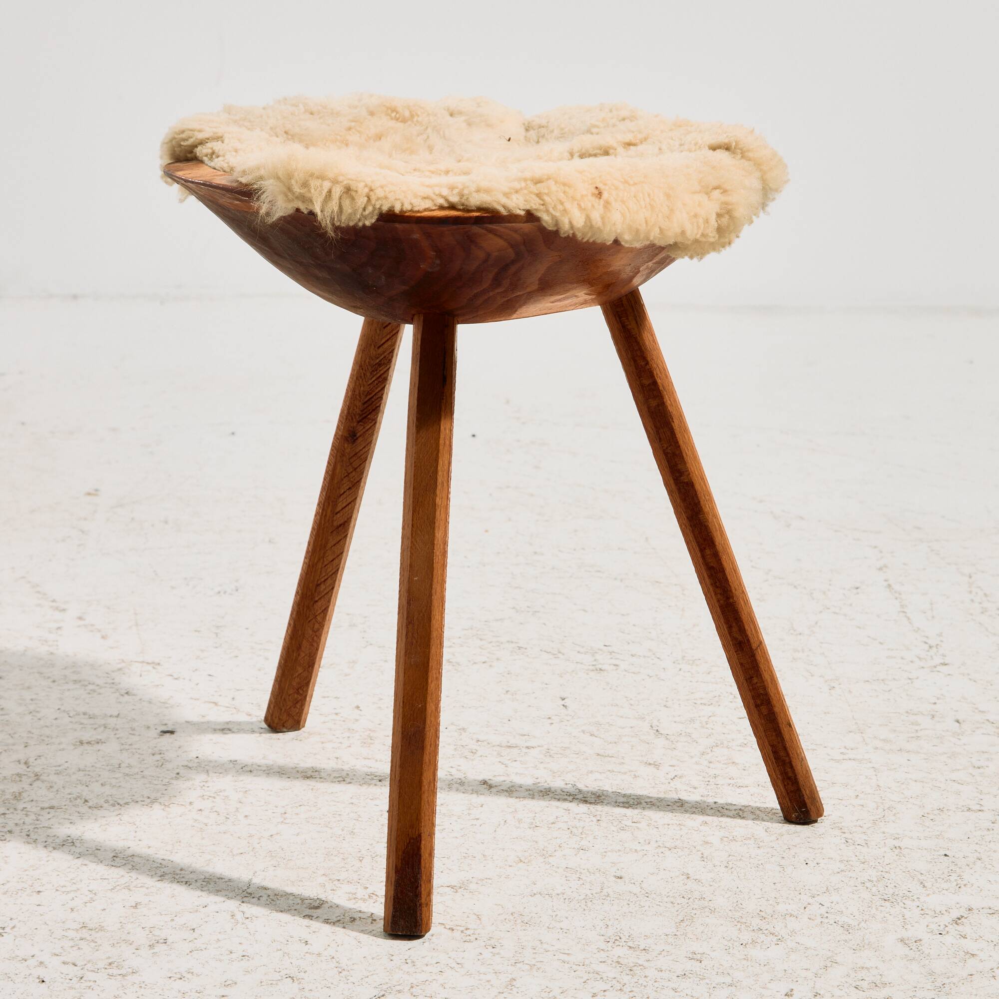 Tabouret de traite artisanal