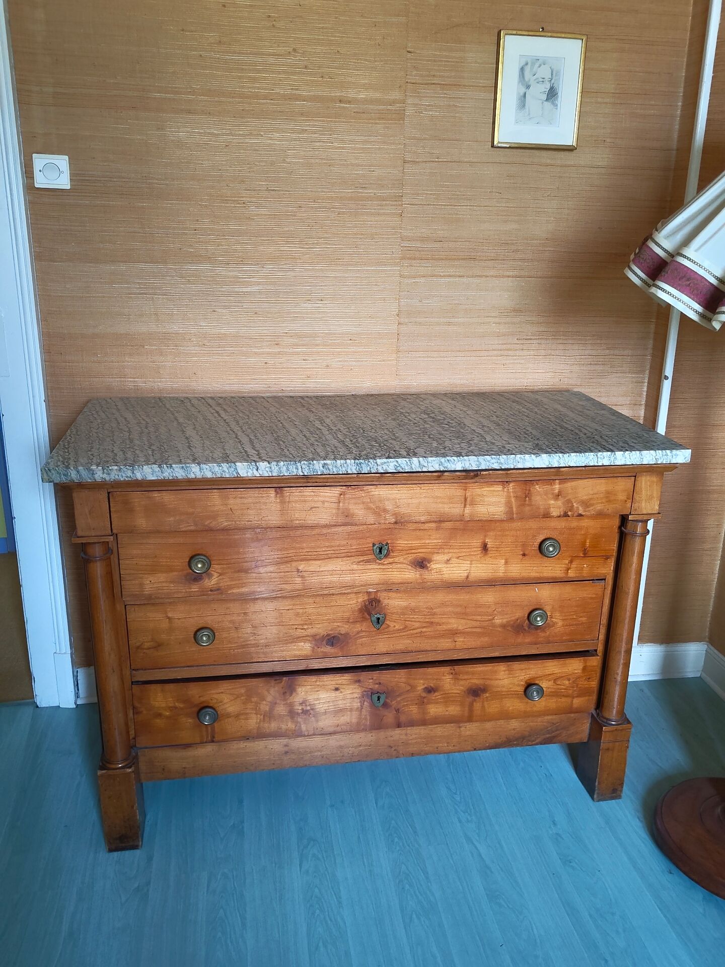 Commode provençale avec plateau marbre