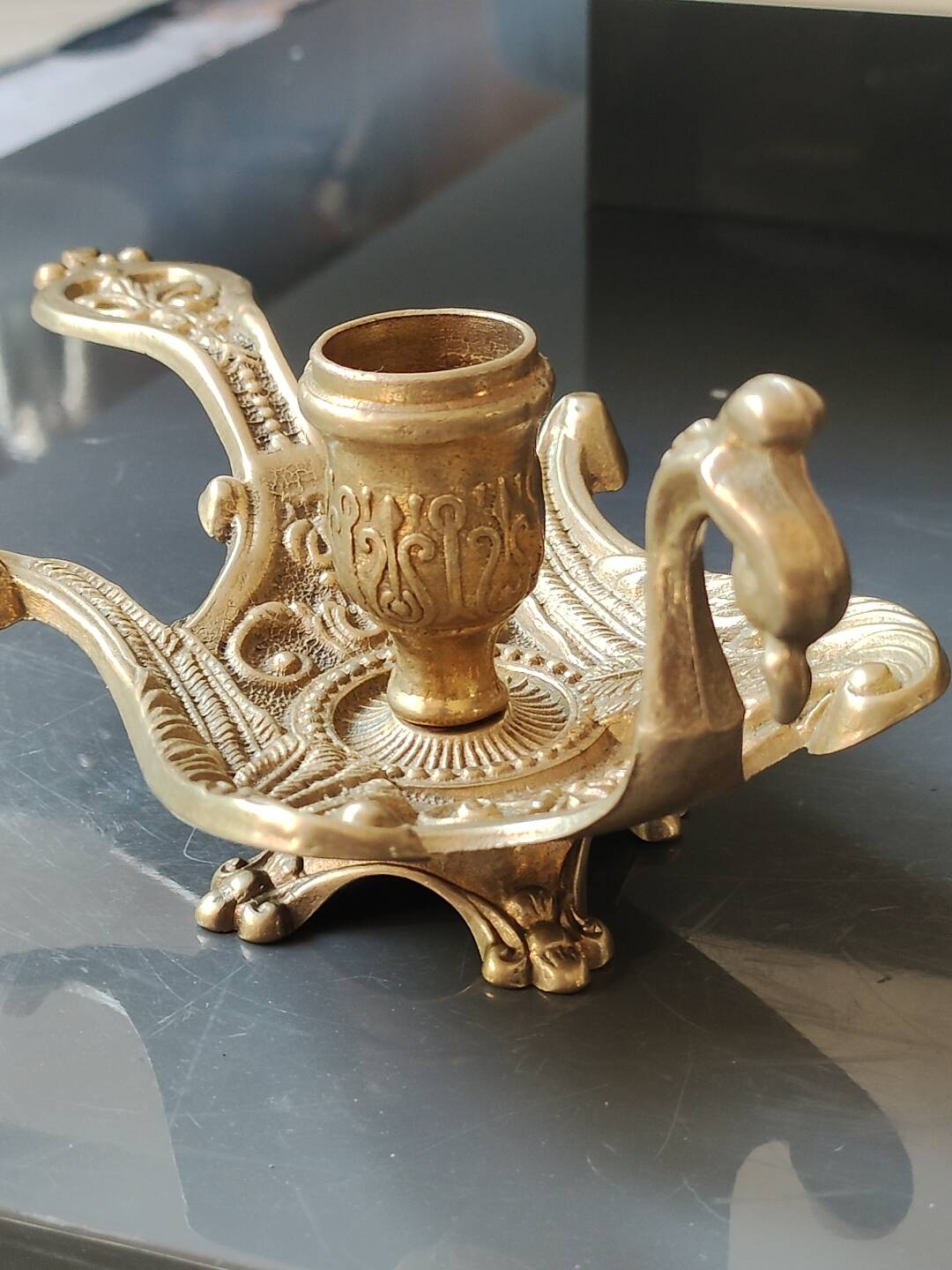 Hand-held bourgeoir/cellar rat, Phoenix/Peacock, in brass. Art Nouveau style