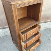 Small accent piece, chest of drawers