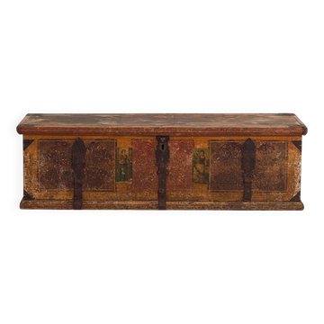 Antique wedding chest of folk art (circa 1820)