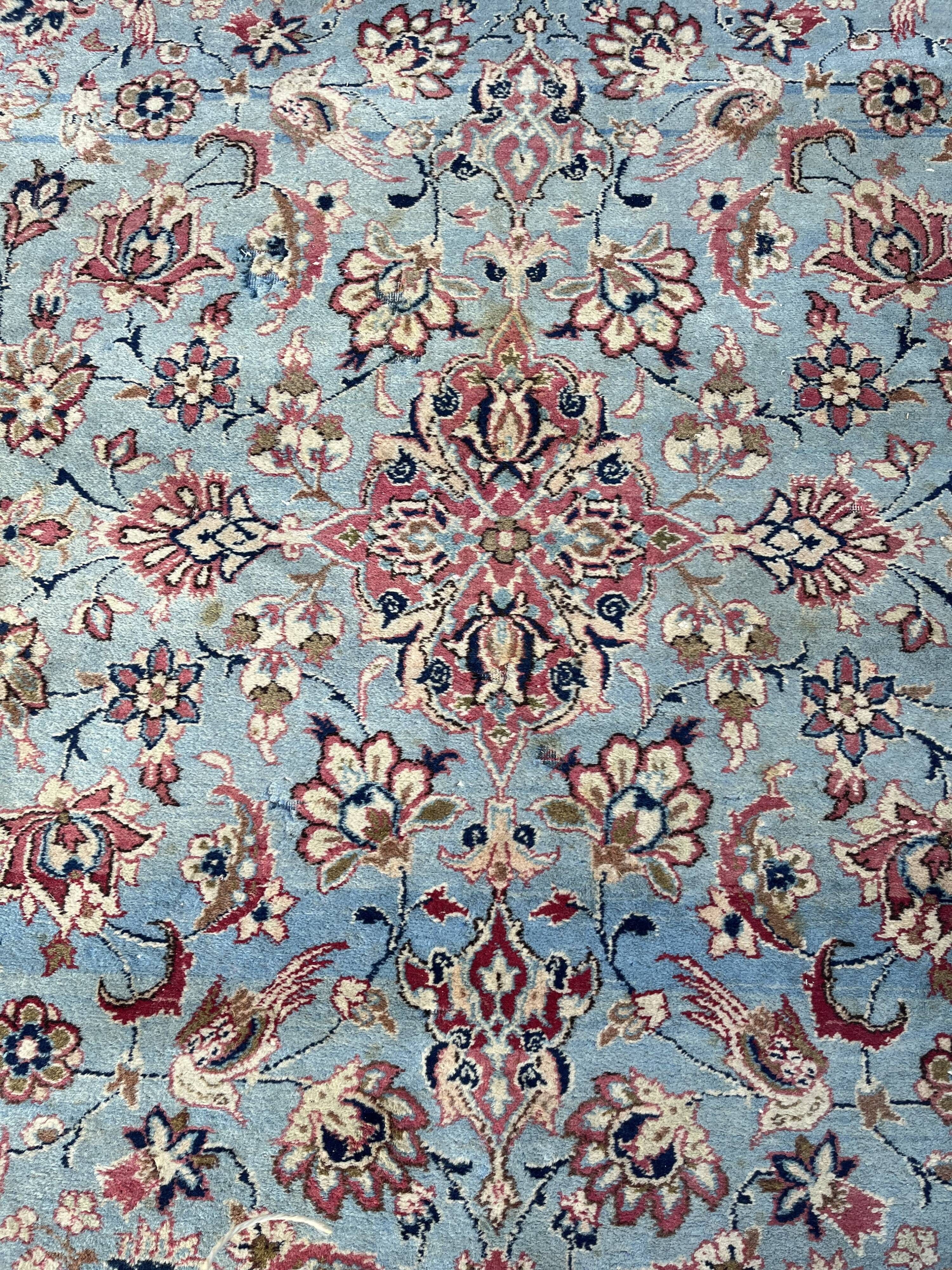 Oriental carpet iran Isfahan Nadjafabad Persian: handmade. Dimensions: 1.60 x 2.30 m