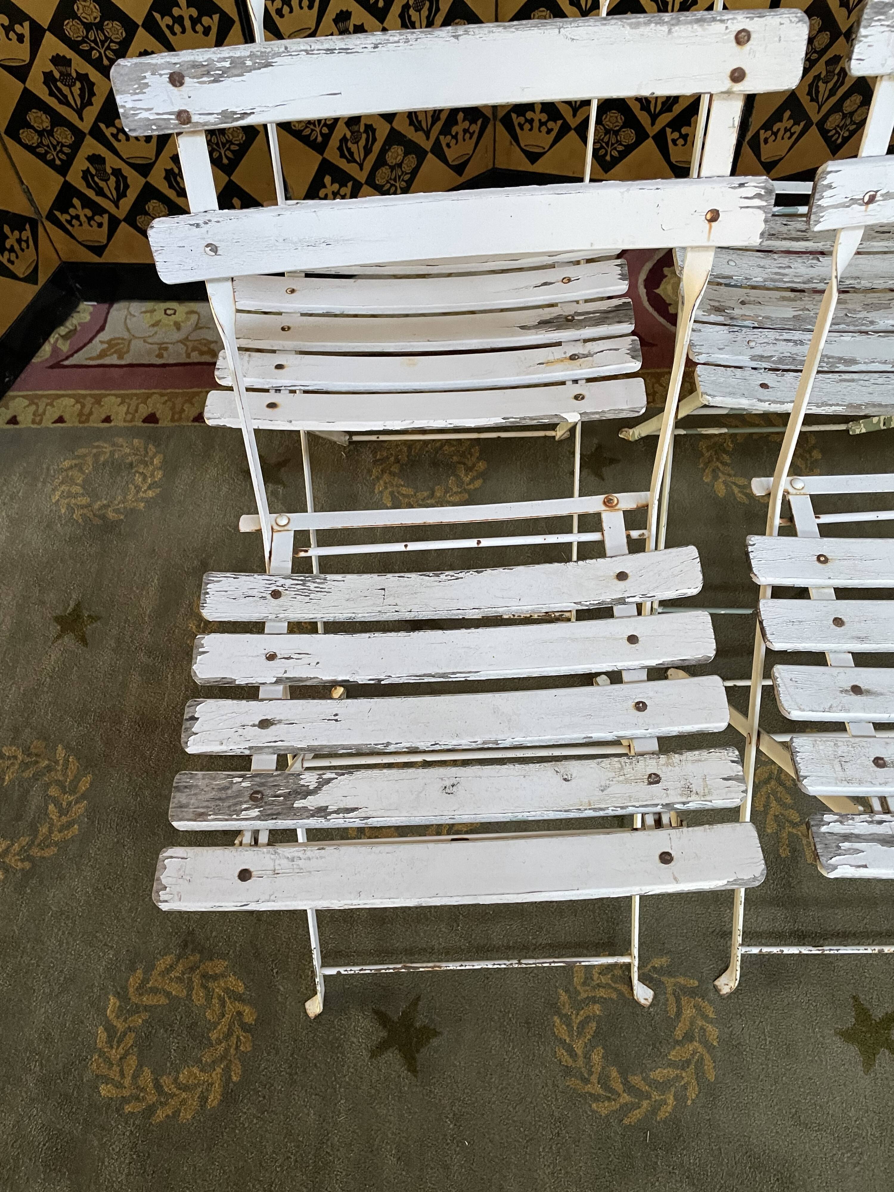 Suite de 6 chaises de jardin pliantes en lattes