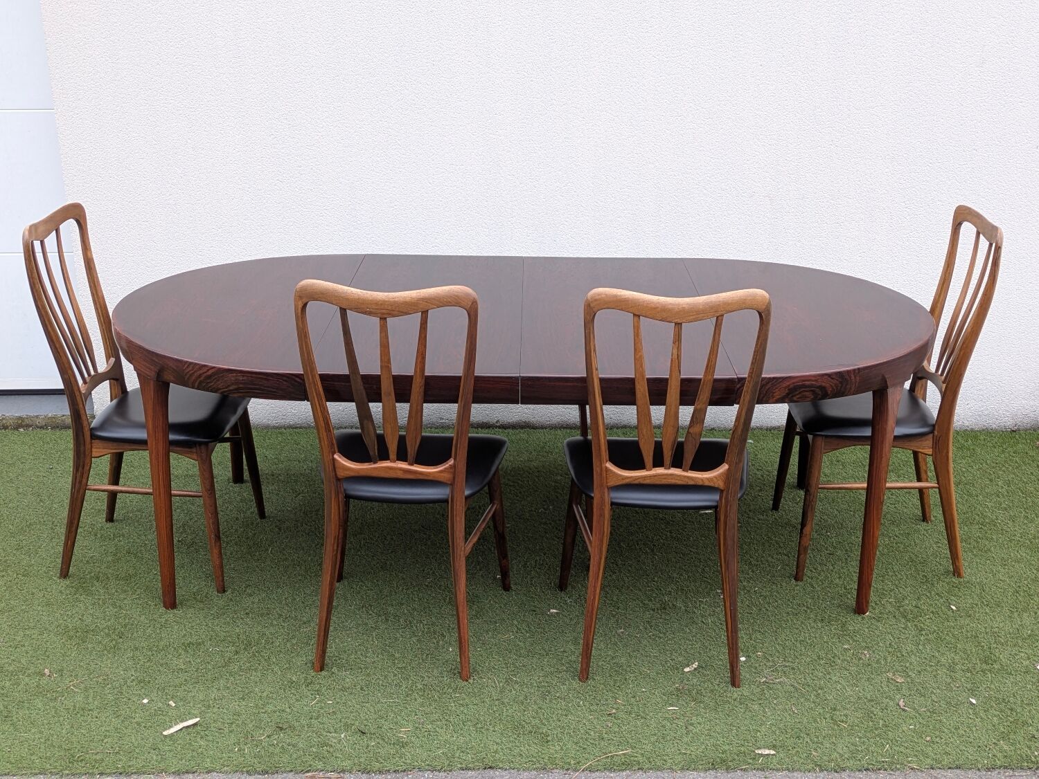 Extendable dining table in rosewood – Ib Kofod-Larsen – Denmark,