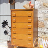 Vintage chiffonnier