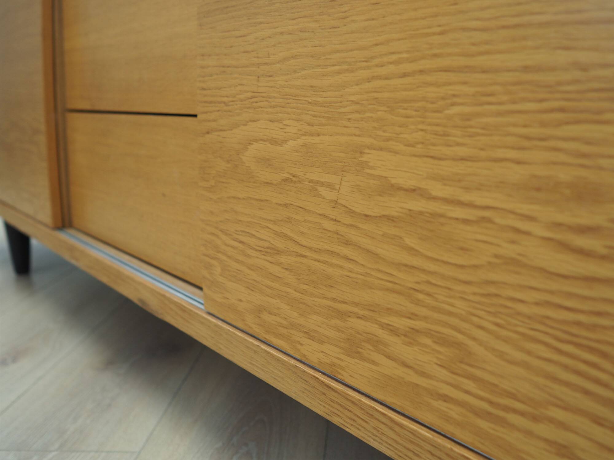 Buffet en frêne, design danois, années 1990, fabriqué par Skovby