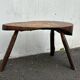 Table basse tripode brutaliste 