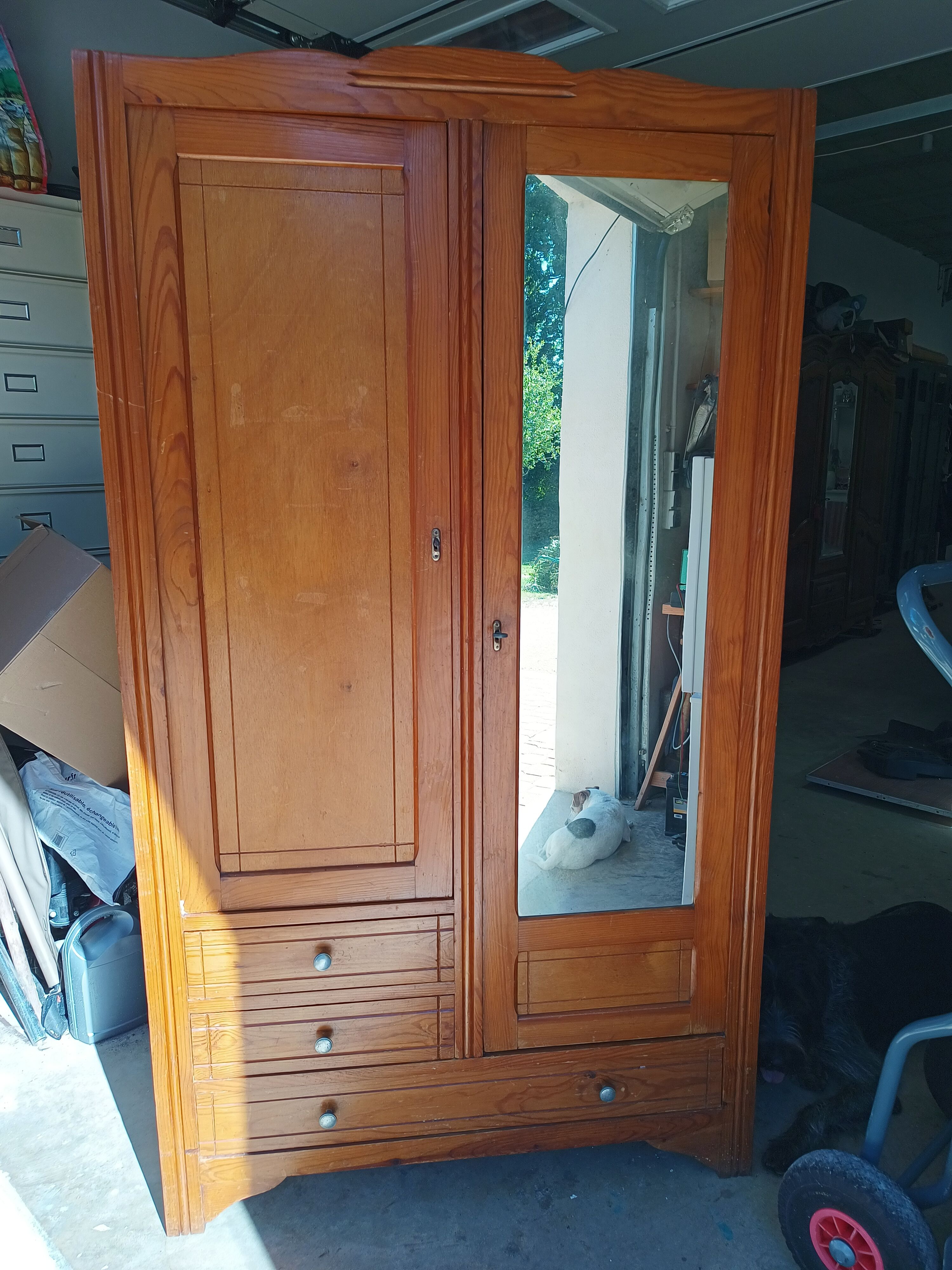 Vintage Parisian wardrobe