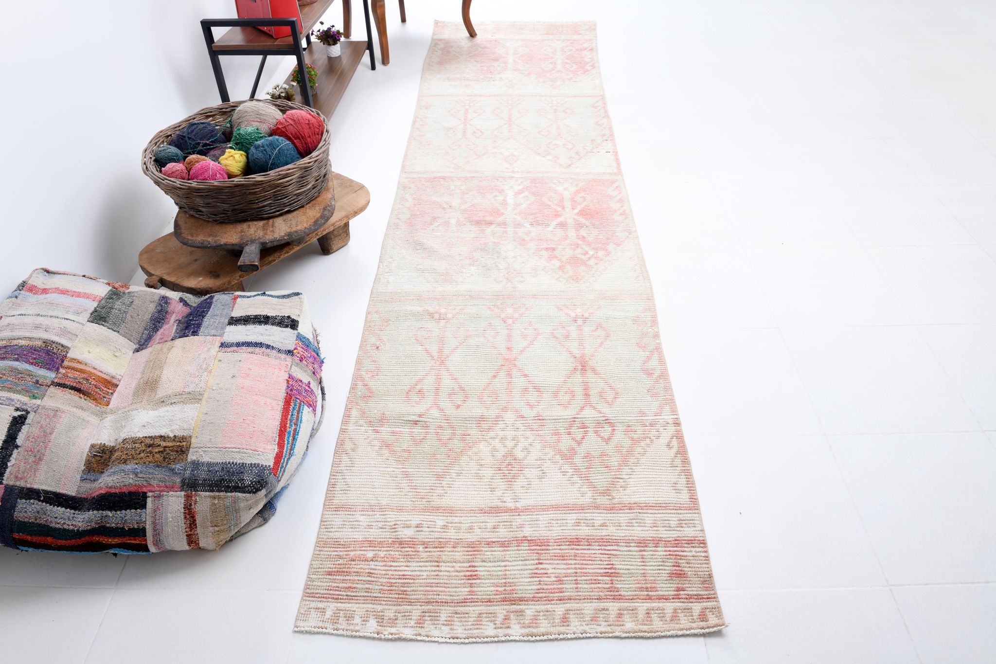 3x12 Soft Vintage Runner Rug 378x88Cm