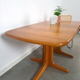 Teakhouten uitschuifbare eettafel