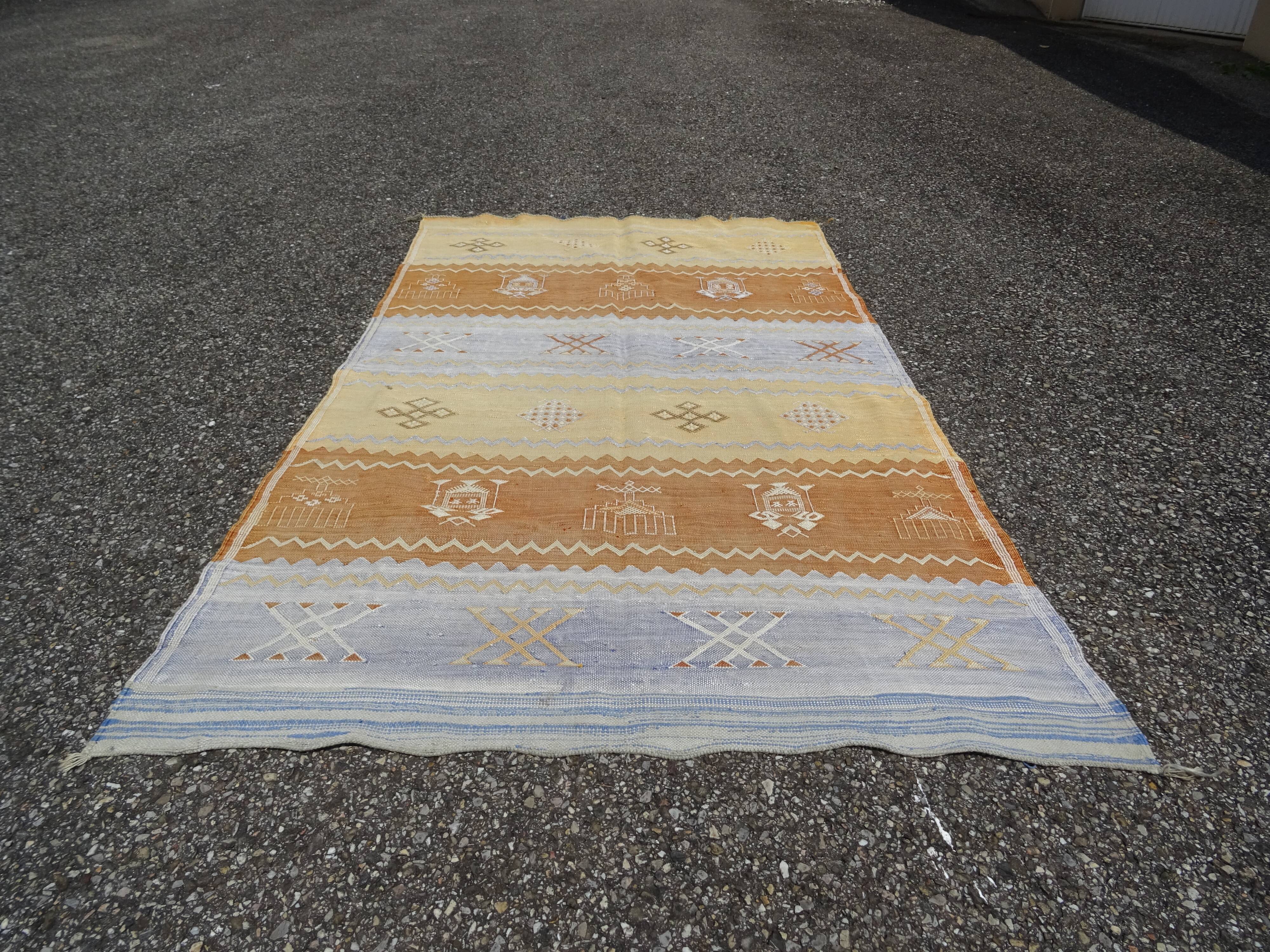 Berber carpet sabra Morocco plant fibers around 1960