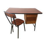 Bureau et chaise en formica