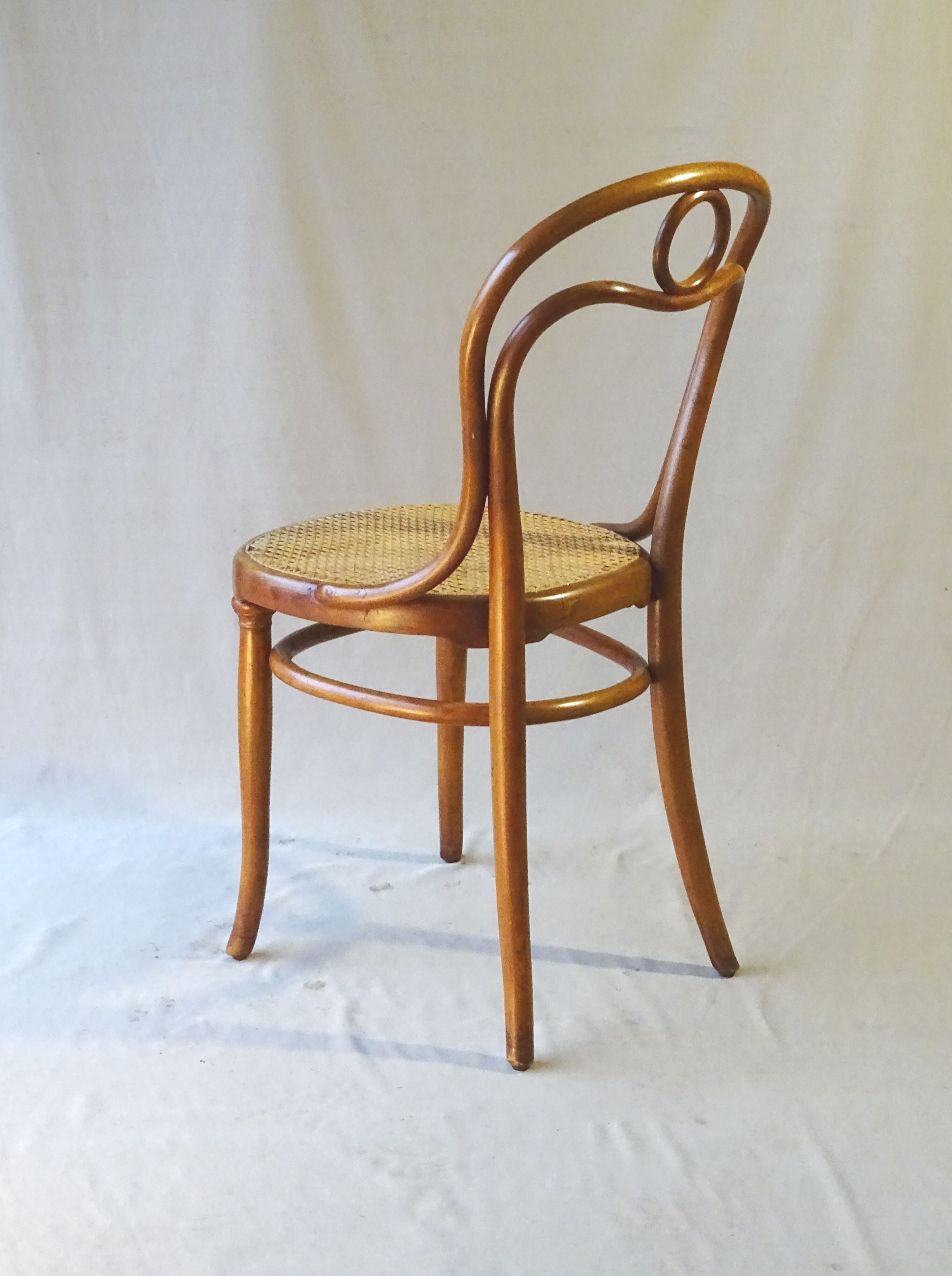 Chair THONET N°31/1 of 1880 cannée