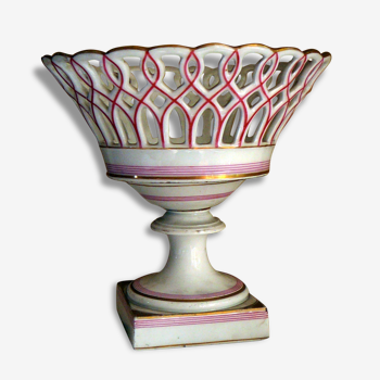 Coupe ajourée ancienne porcelaine bicolore (réparation)