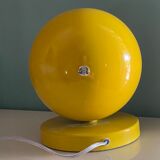 Lampe jaune boule