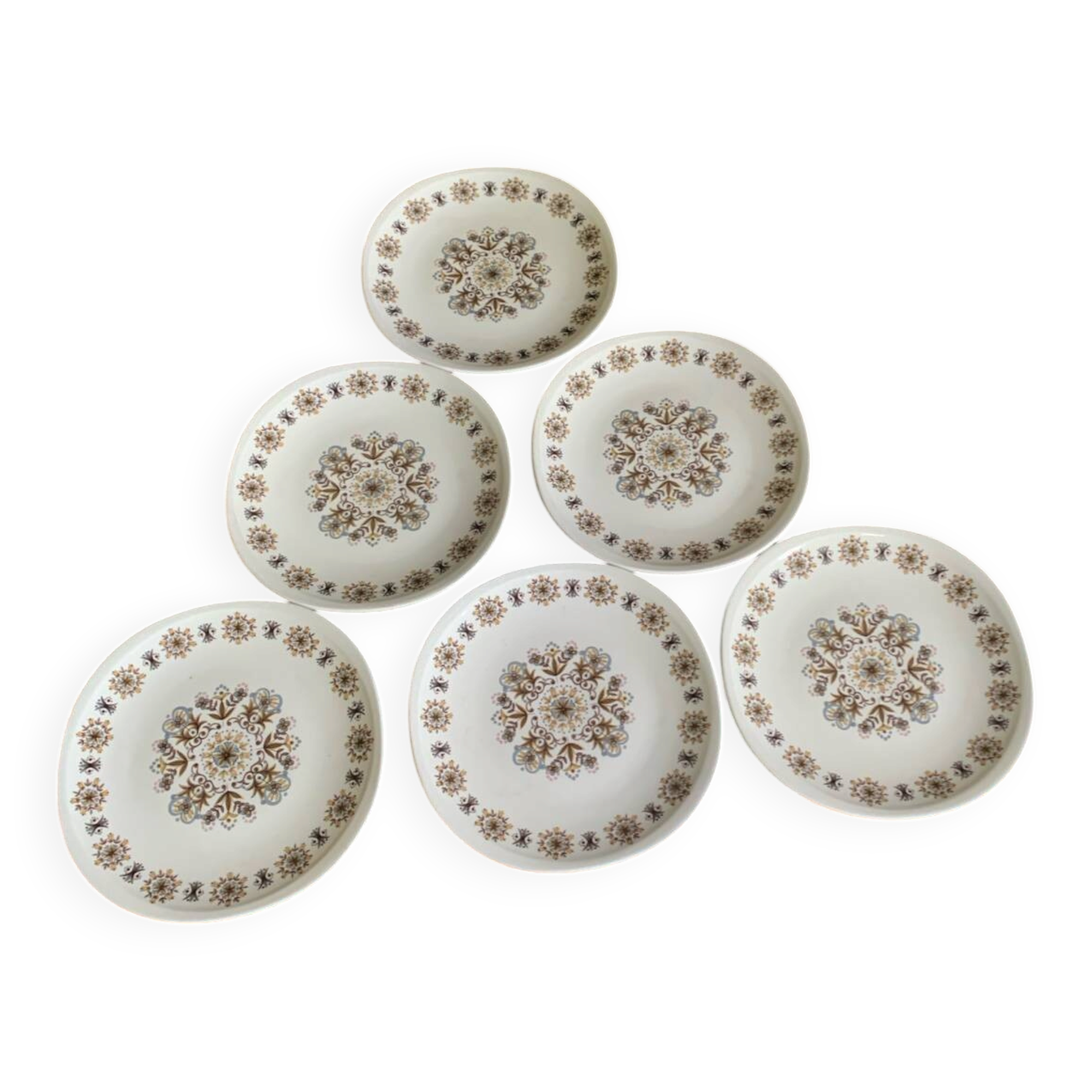 6 flat plates Pillivuyt in French porcelain