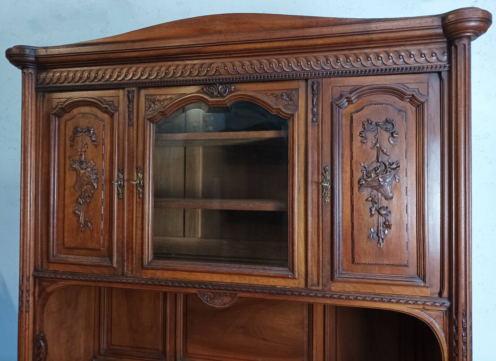 Louis XVI two-body buffet stamped in walnut, 19th century.