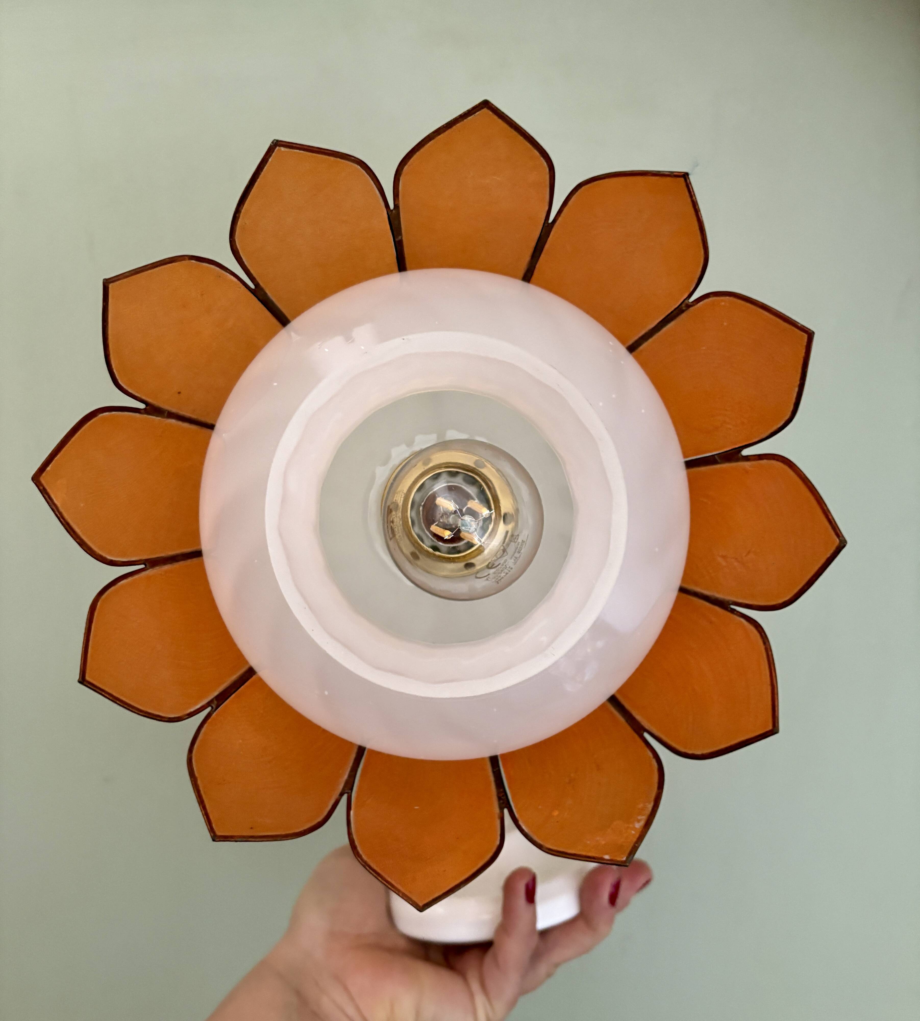 Vintage angled wall lamp with mother-of-pearl lampshade and vintage tulip in white glass