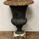 Paire de vases Médicis