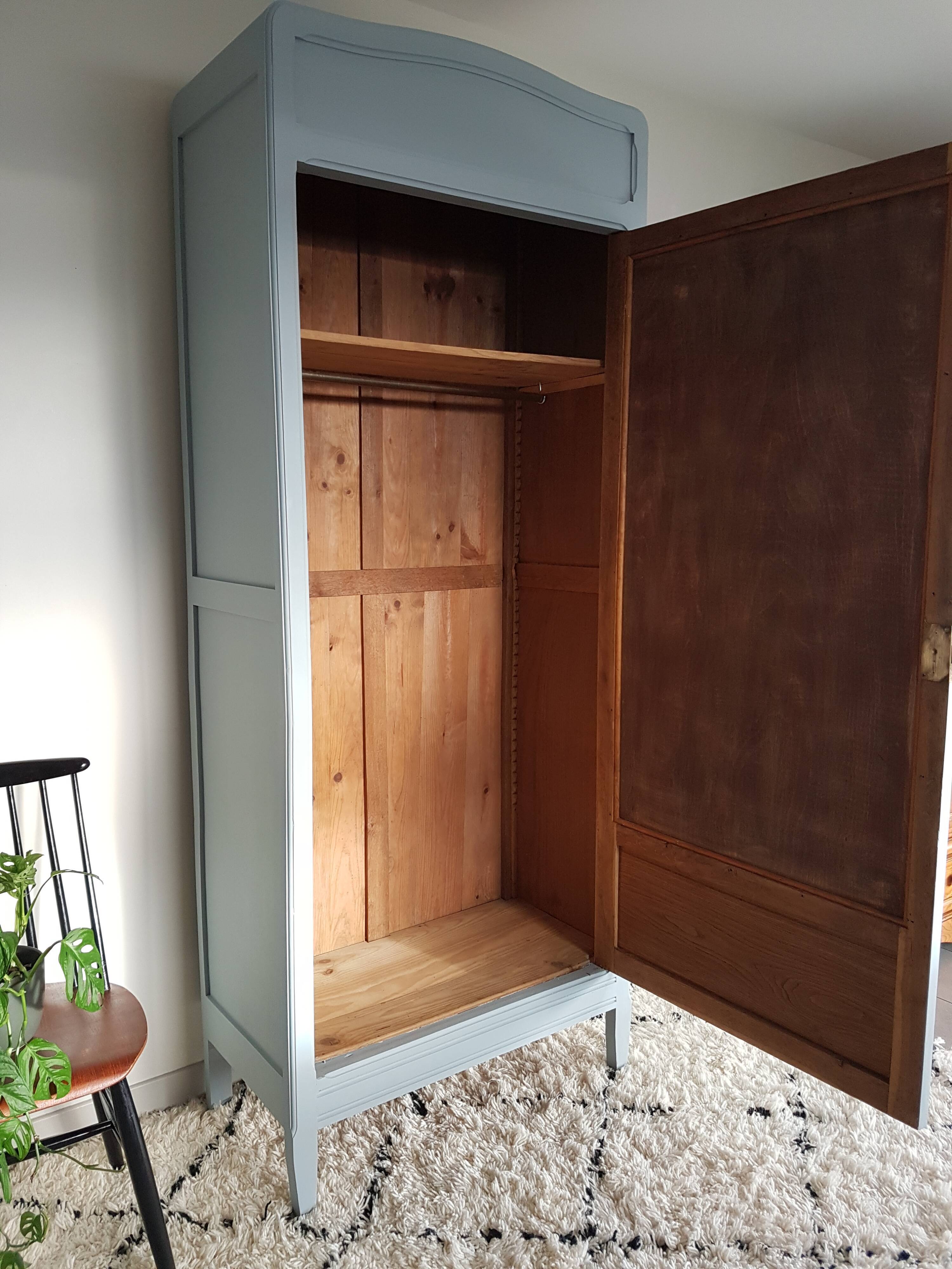 Renovated parisian wardrobe