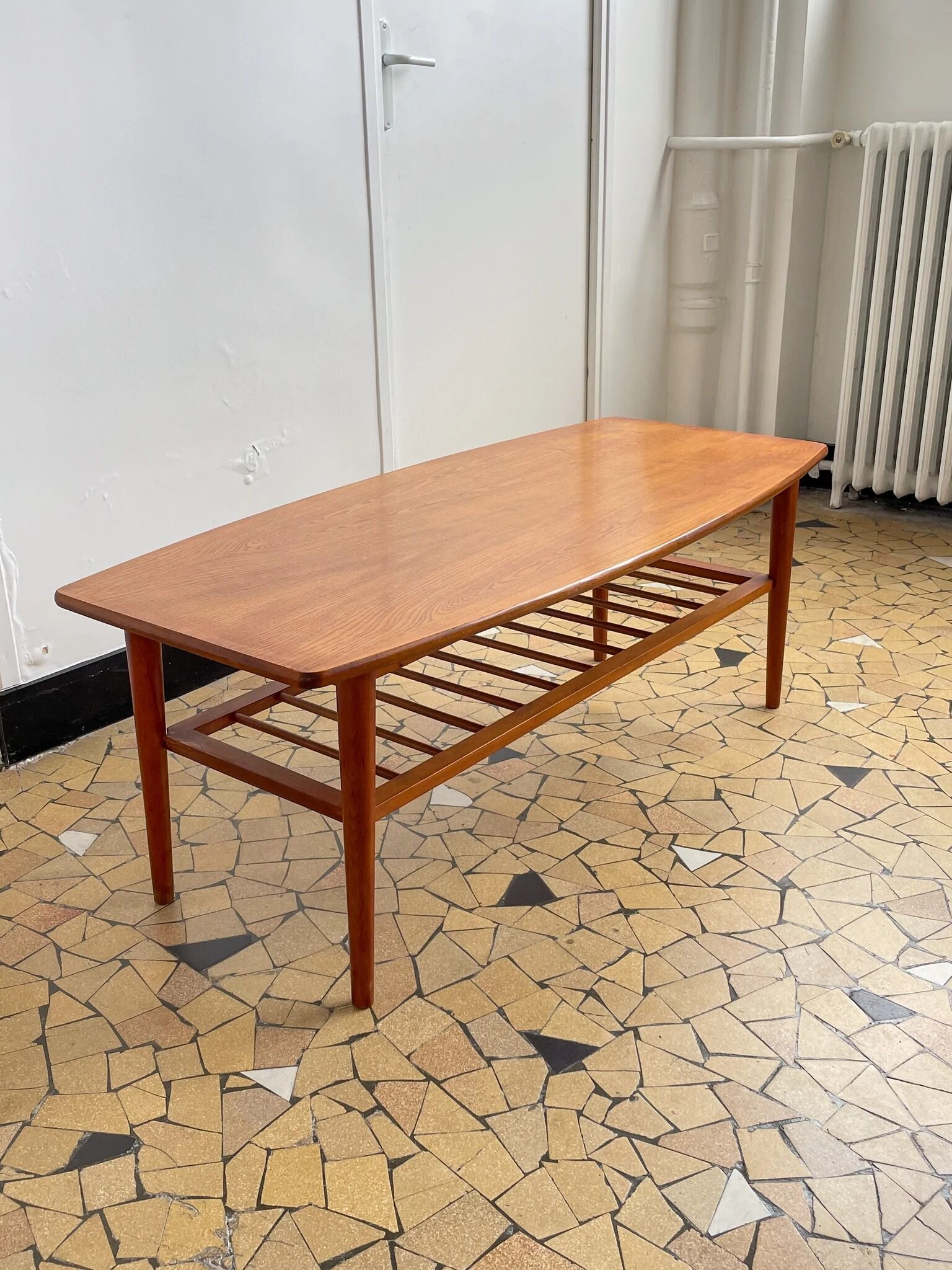 Coffee table feet spindles 120cm