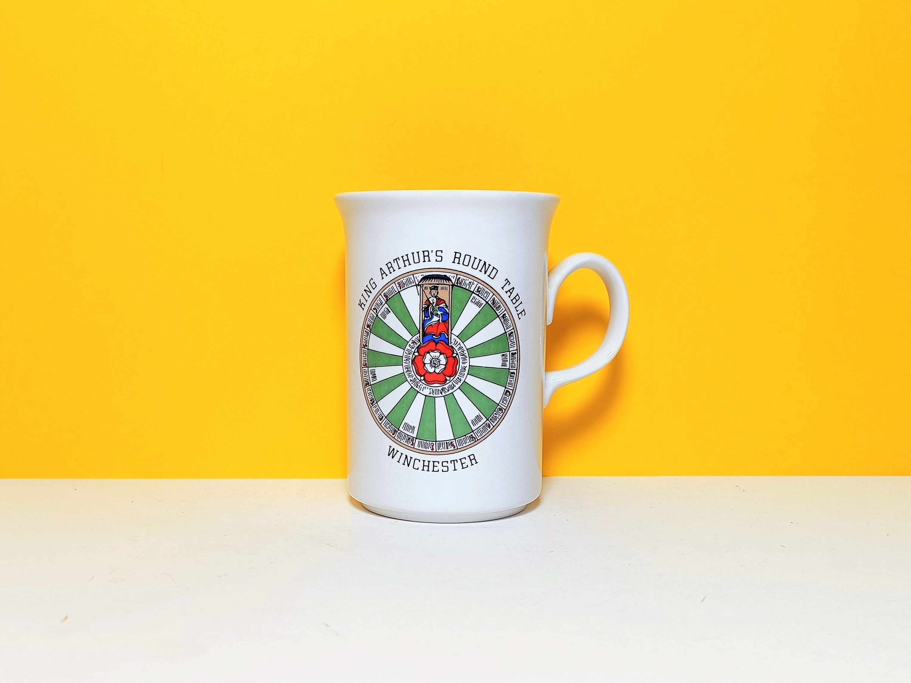 Mug anglais King Arthur Round Table