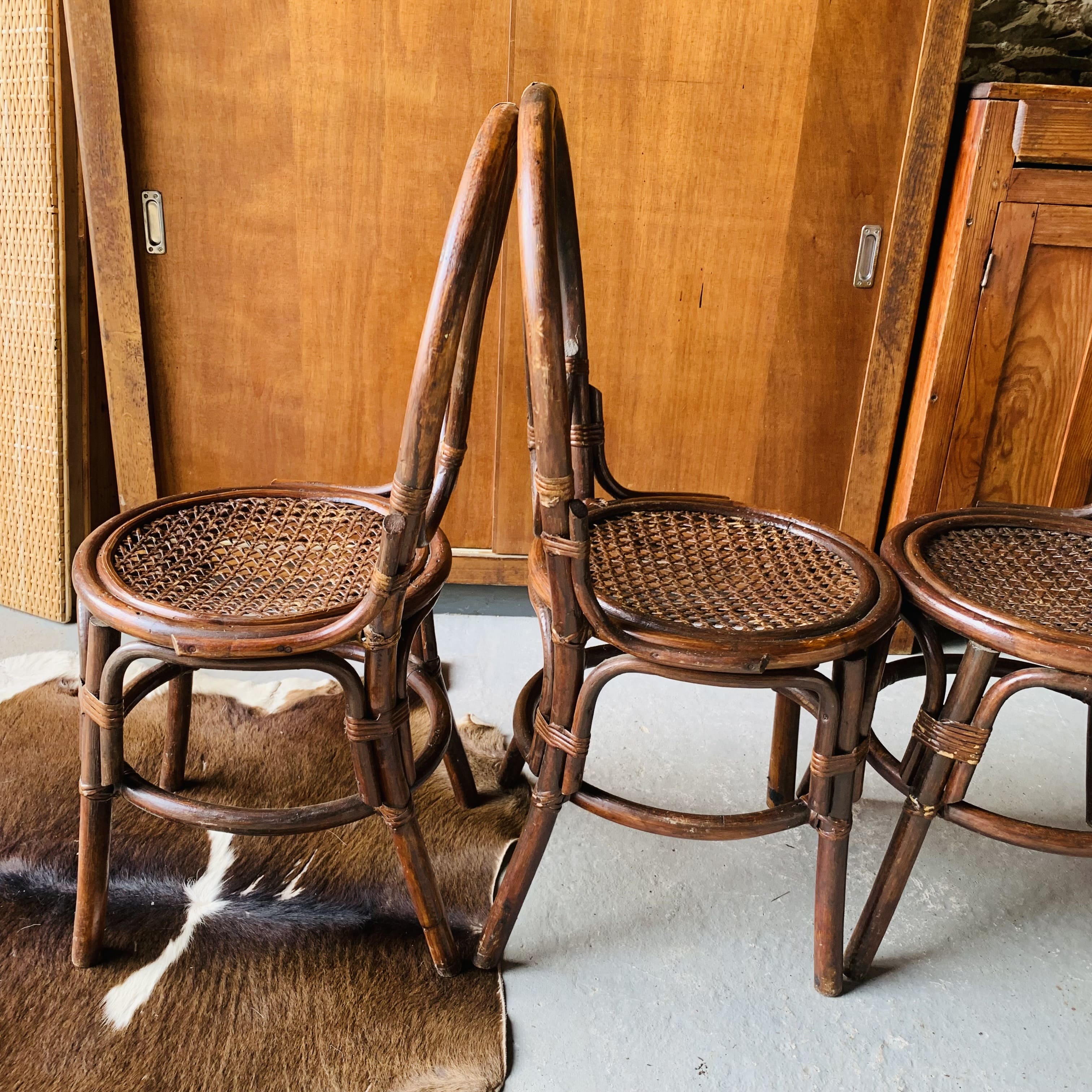 Set of 4 rattan chairs canned